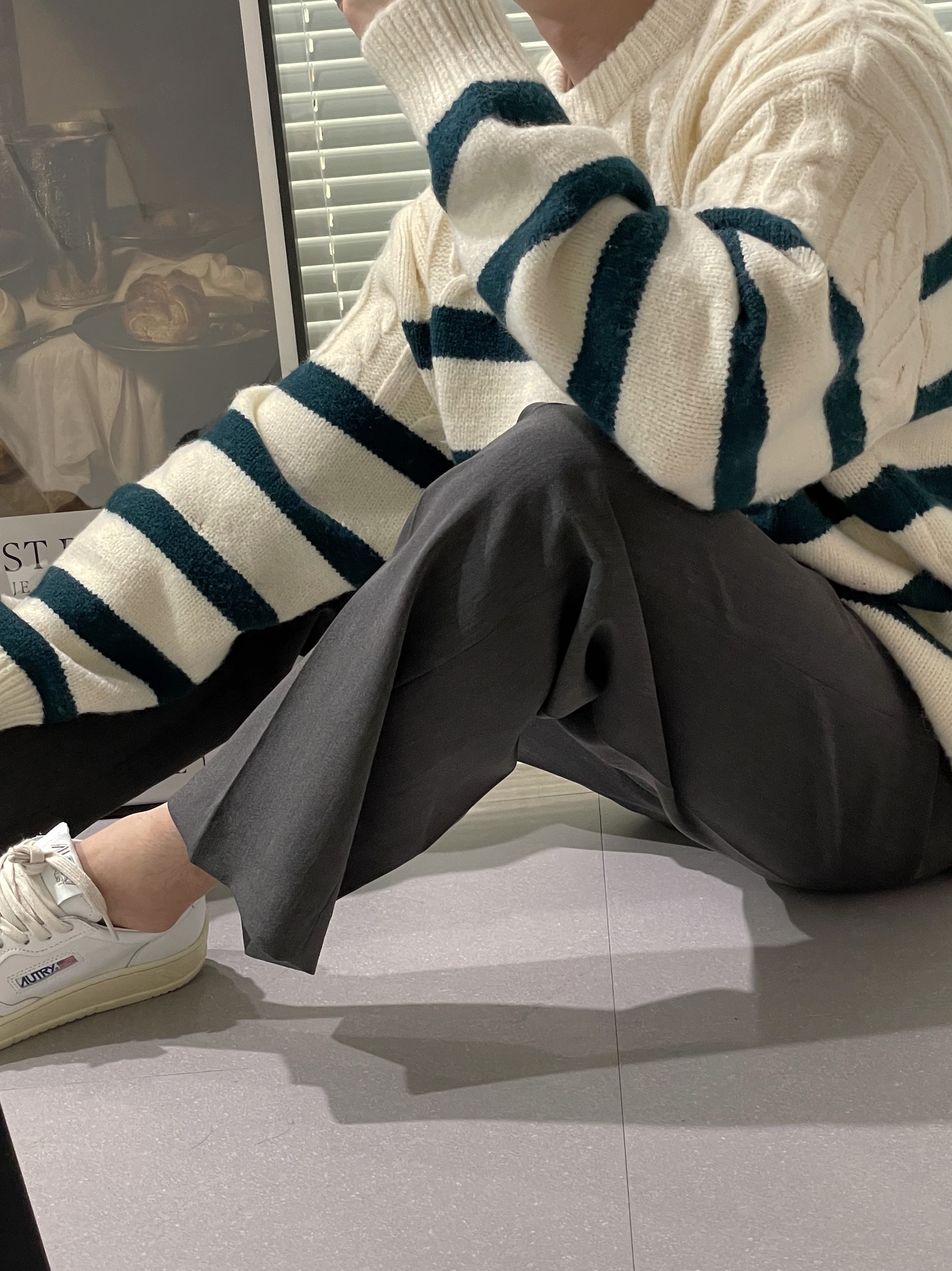 Autry Medalist Low Leather Sneakers White, (W) Autry Medalist Low Leather Sneakers White 착용 스타일 - 4