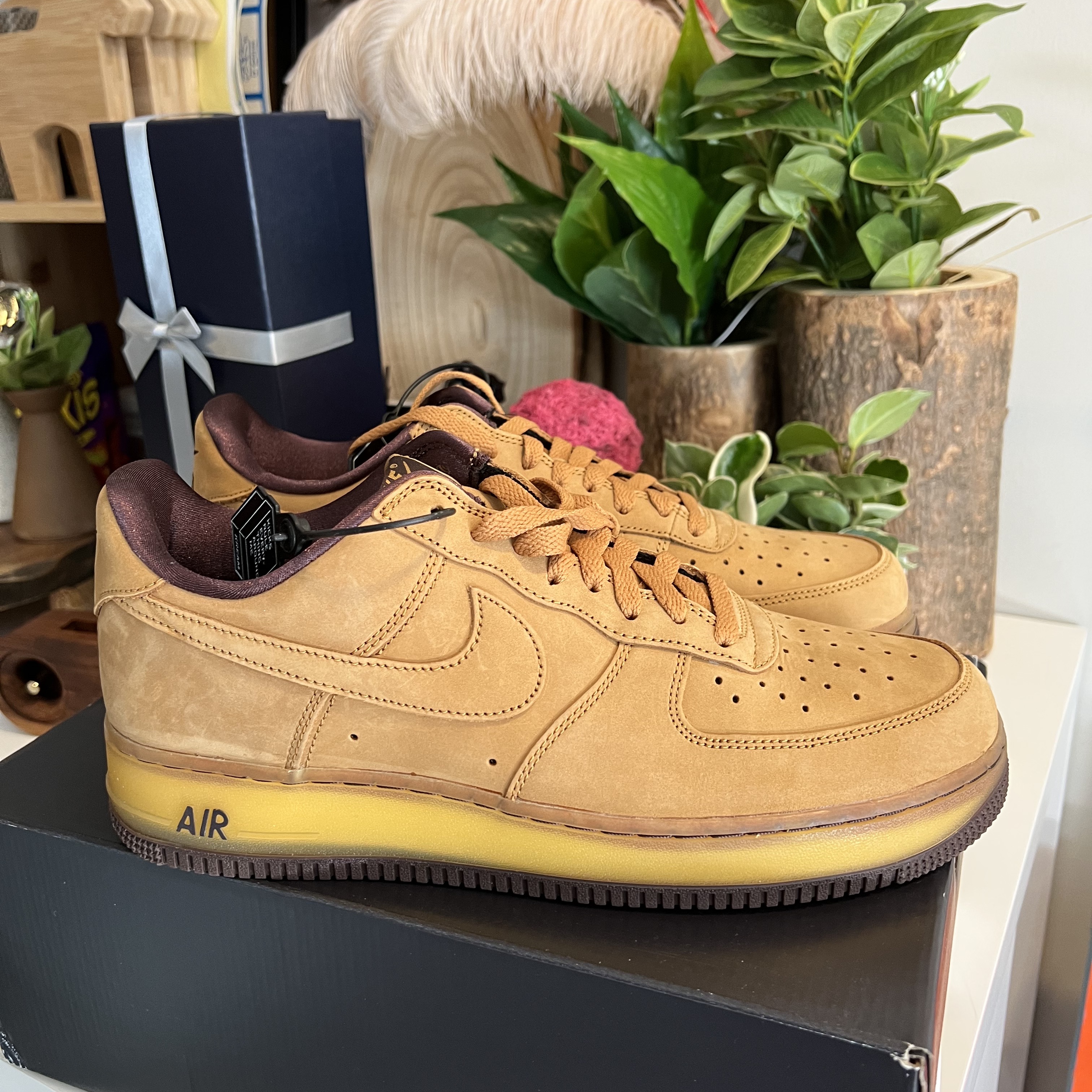 Nike Air Force 1 Low Retro SP Wheat Mocha 착용 스타일 - 1