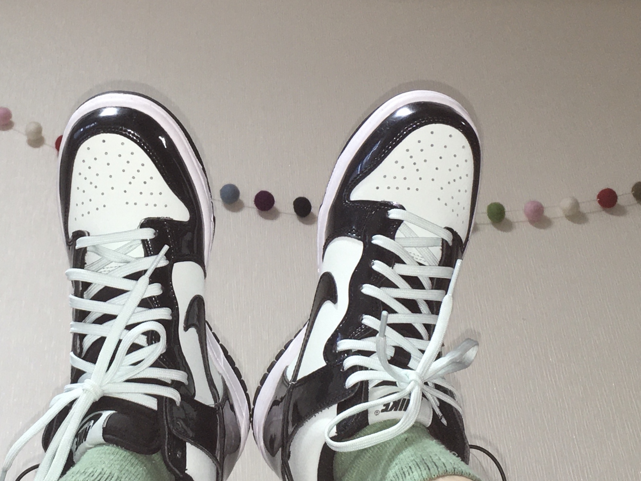 (GS) Nike Dunk High Barely Green 착용 스타일