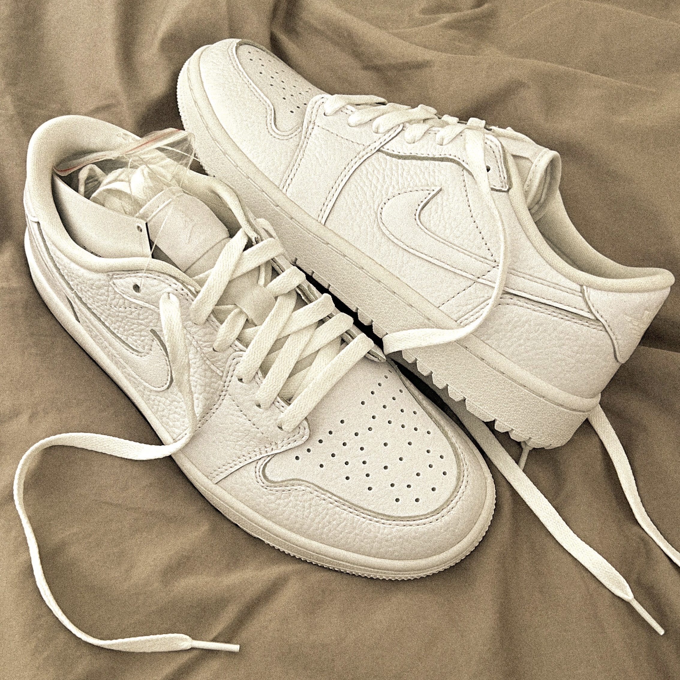 Jordan 1 Low Golf Triple White 착용 스타일