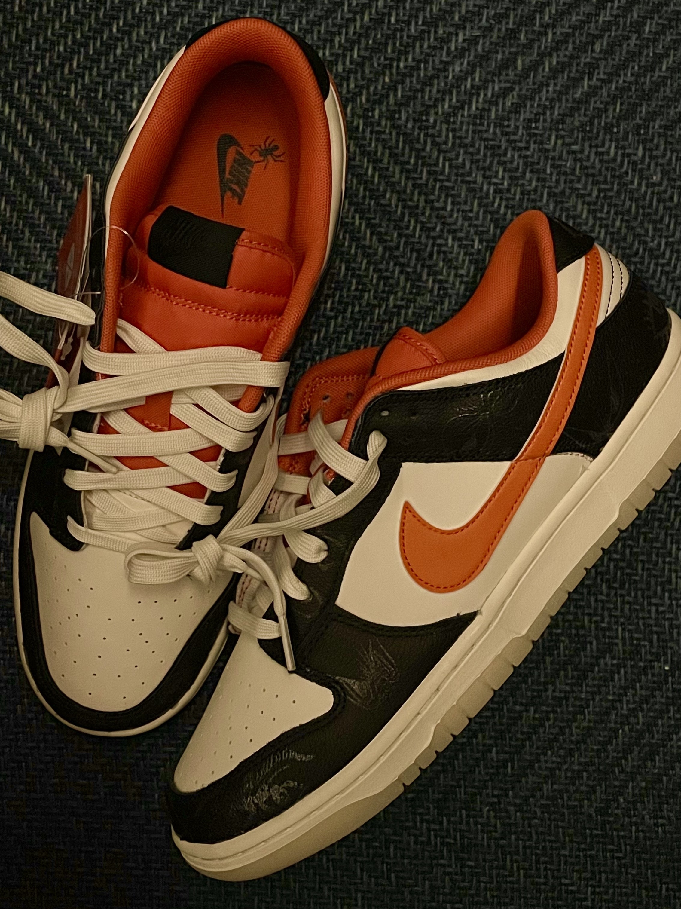 Nike Dunk Low Retro PRM Halloween 착용 스타일