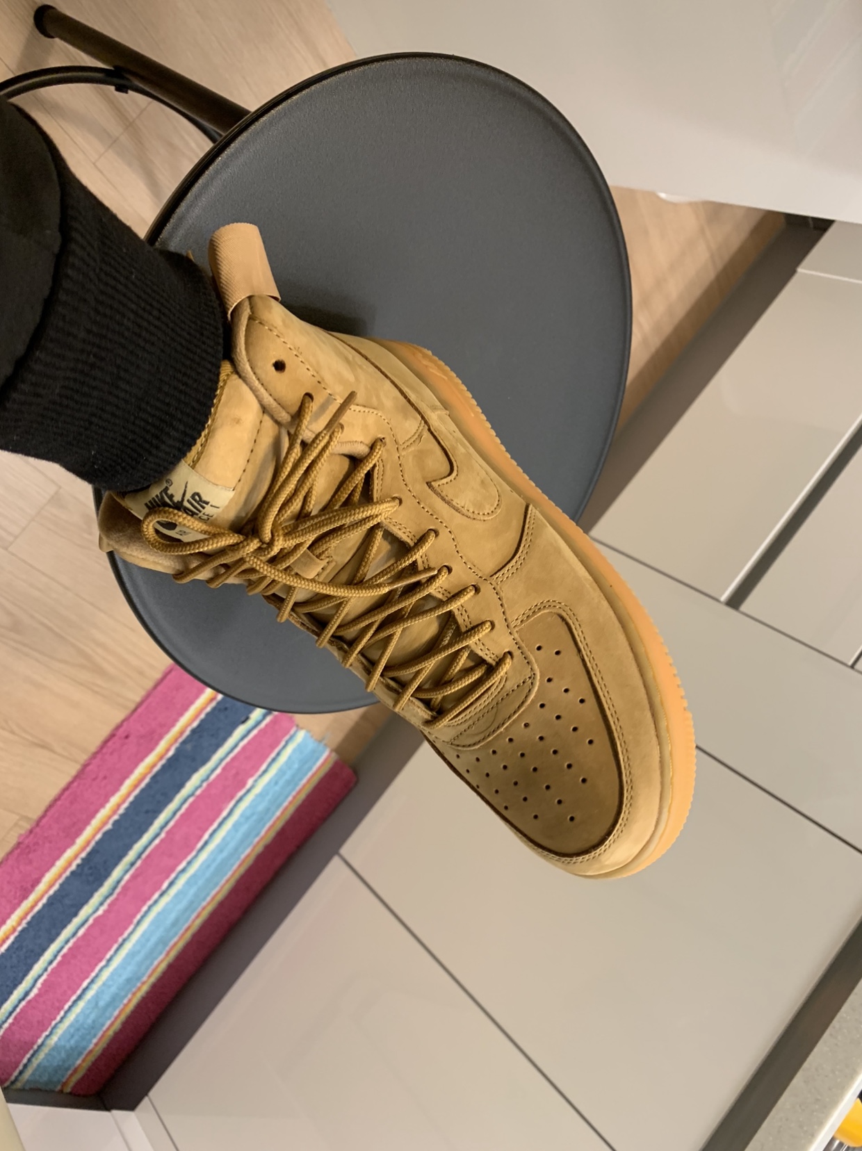 Nike Air Force 1 High '07 LV8 WB Flax 착용 스타일 - 3