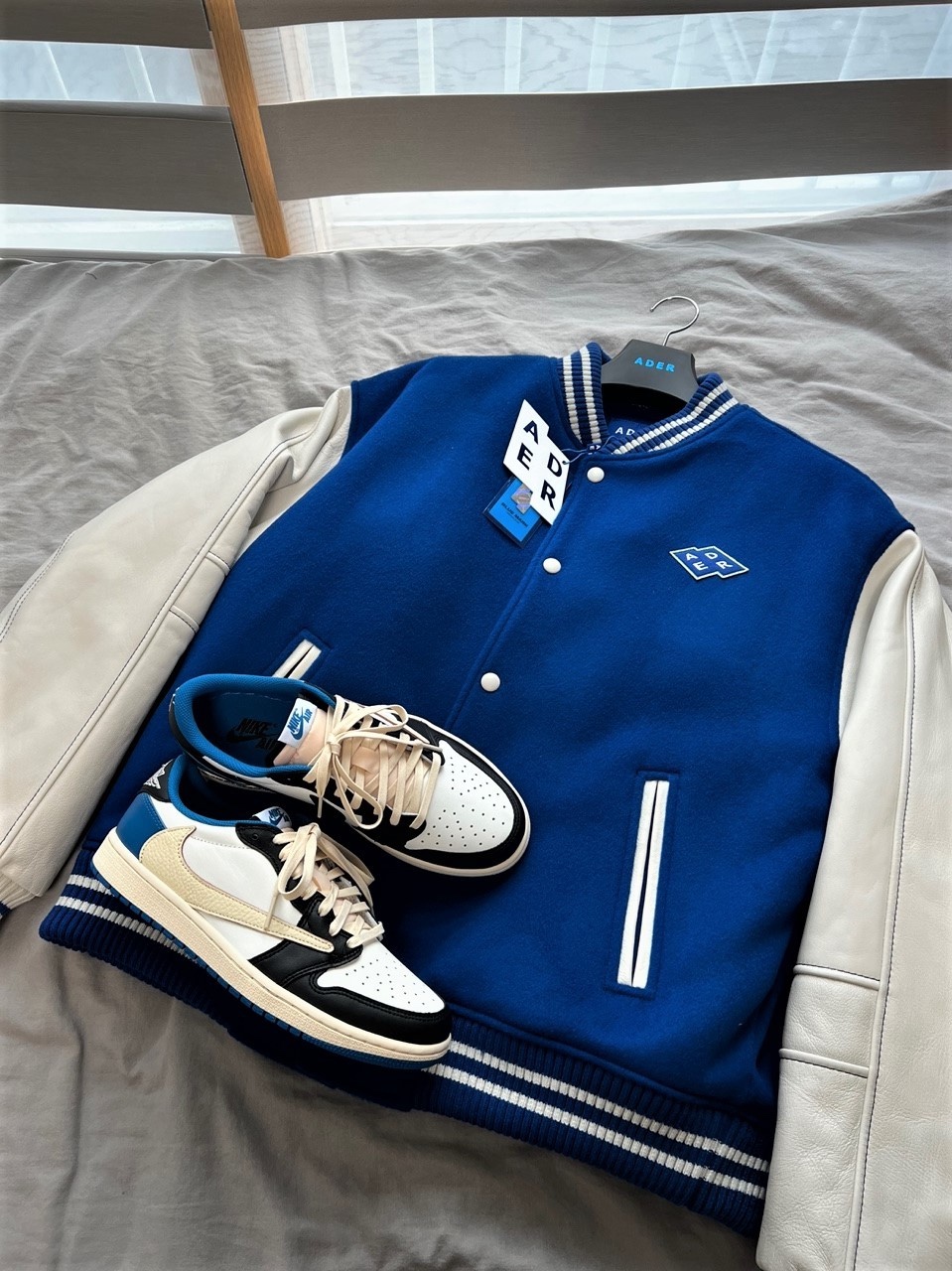 Jordan 1 x Travis Scott x Fragment Retro Low OG SP Military Blue 착용 스타일
