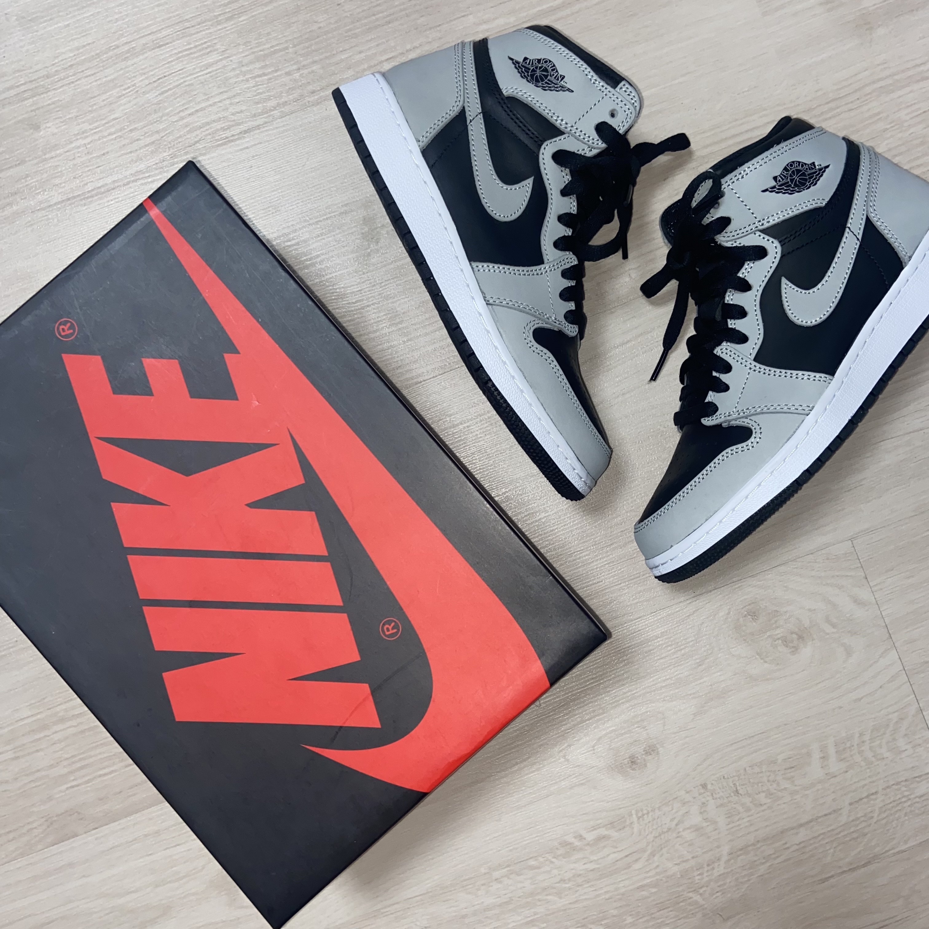 Jordan 1 Retro High OG Shadow 2.0, (GS) Jordan 1 Retro High OG Shadow 2.0 착용 스타일 - 1