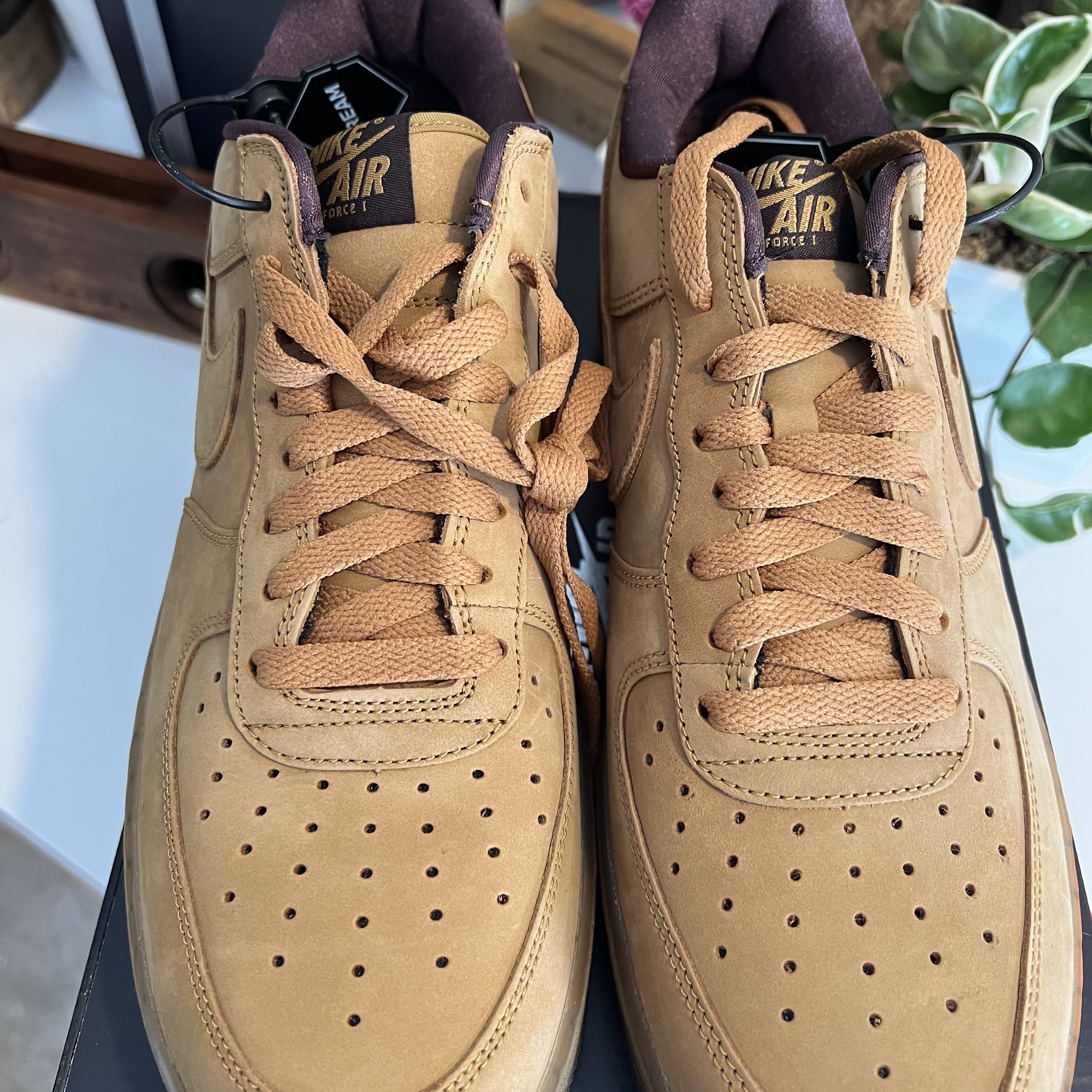 Nike Air Force 1 Low Retro SP Wheat Mocha 착용 스타일 - 4