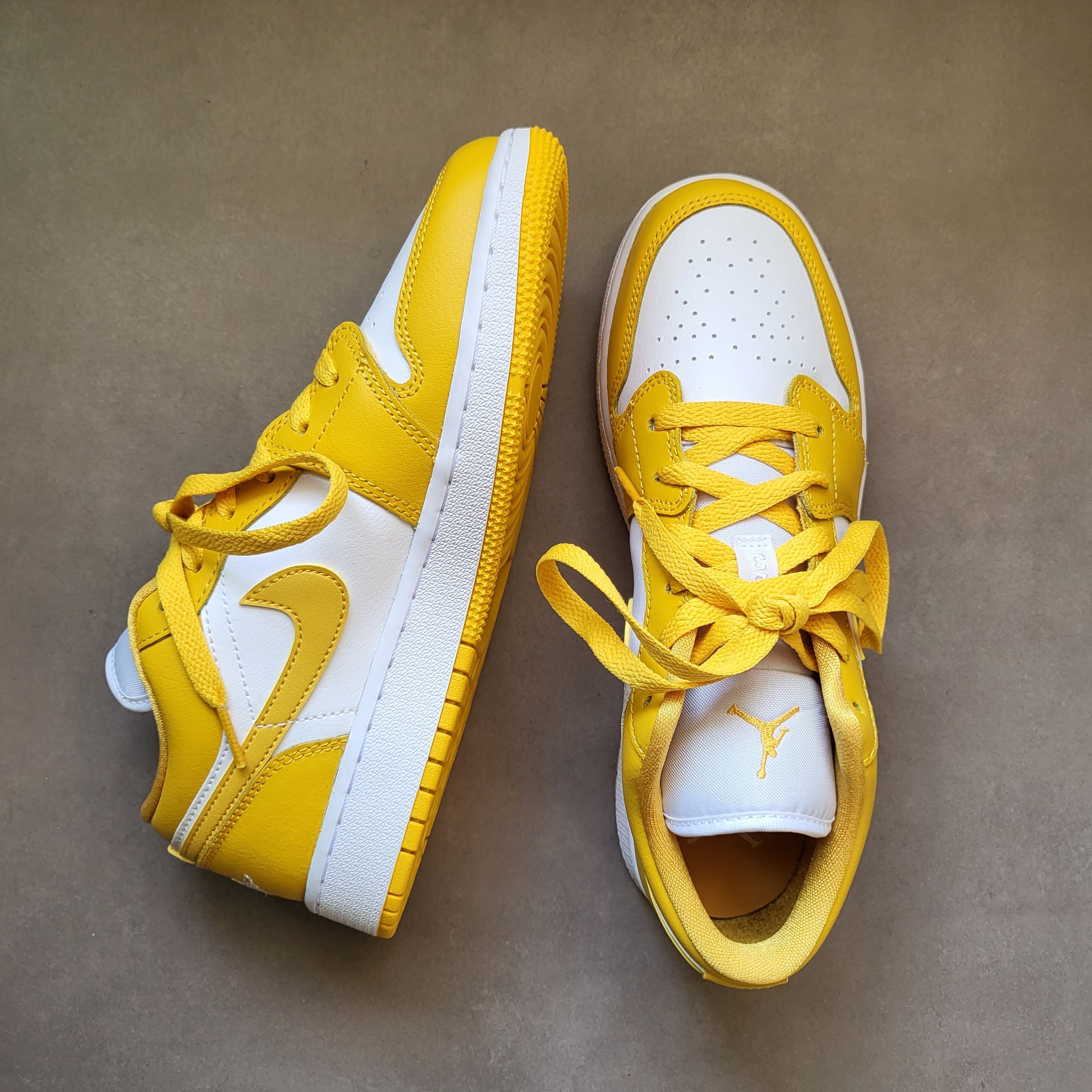 (GS) Jordan 1 Low Pollen 착용 스타일 - 1