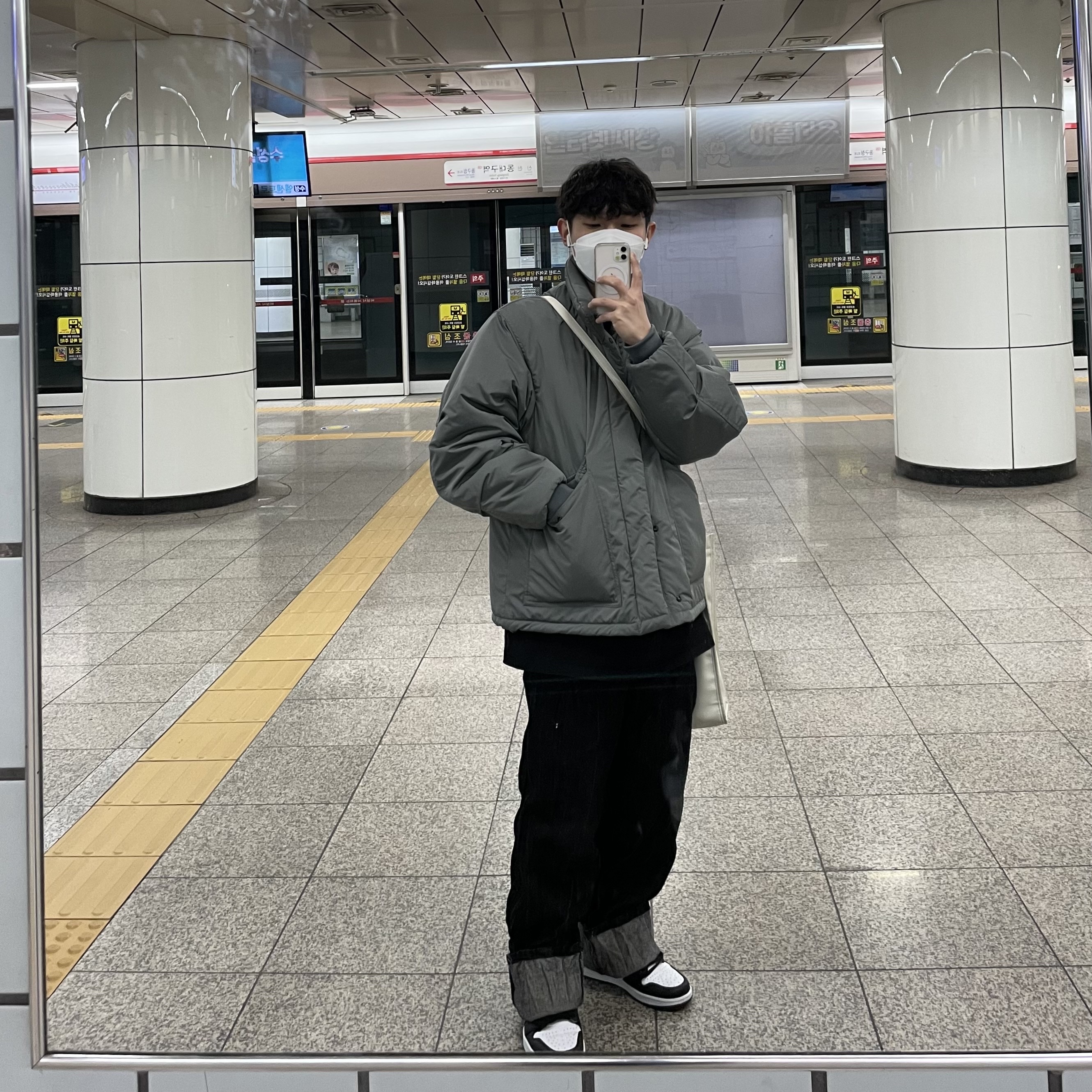 (GS) Jordan 1 Retro High OG Black White 2014, Jordan 1 Retro High OG Black White 2014 착용 스타일