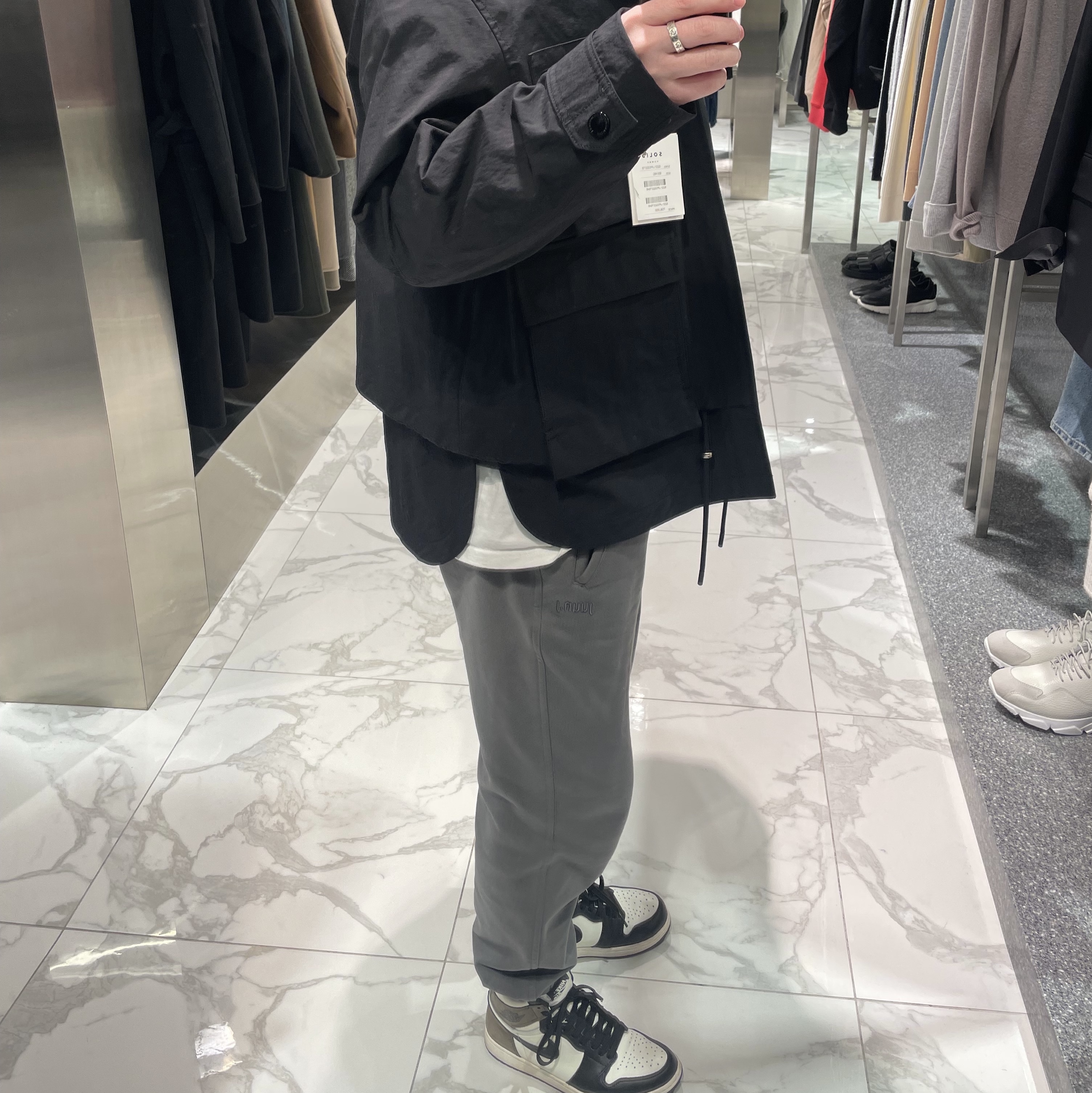 Jordan 1 Retro High OG Black Mocha 착용 스타일