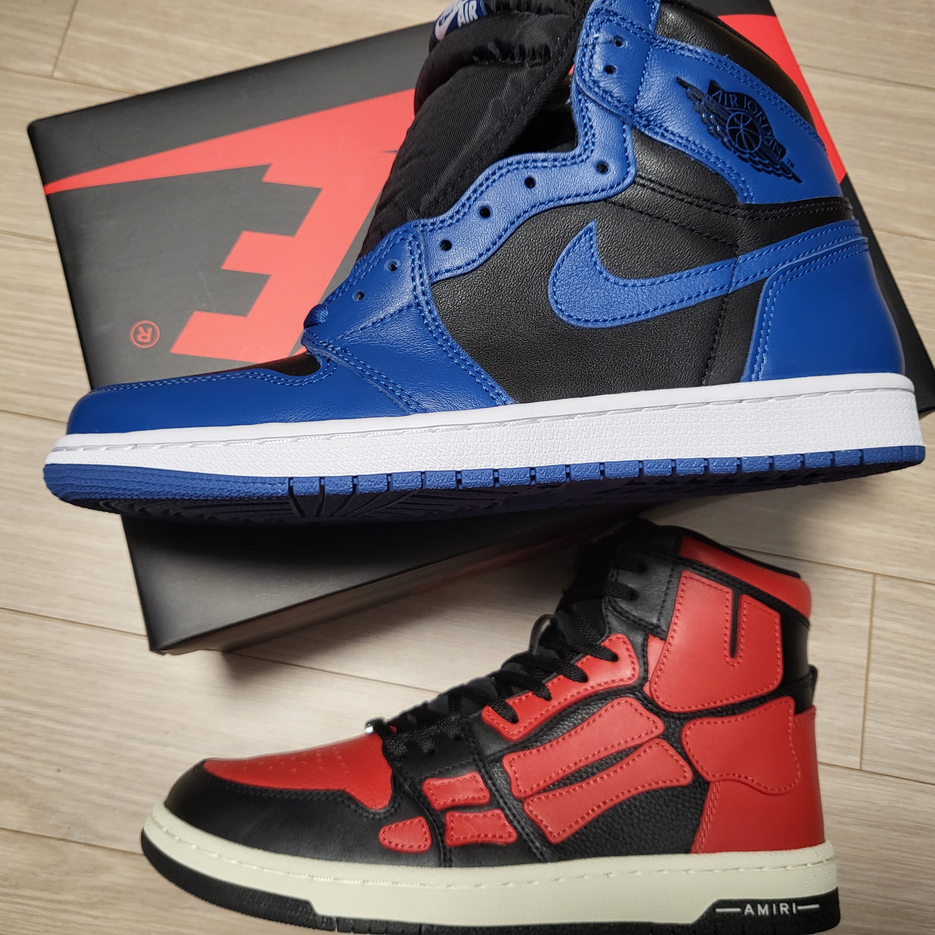 Jordan 1 Retro High OG Patent Bred, Jordan 1 Retro High OG Dark Marina Blue 착용 스타일 - 3