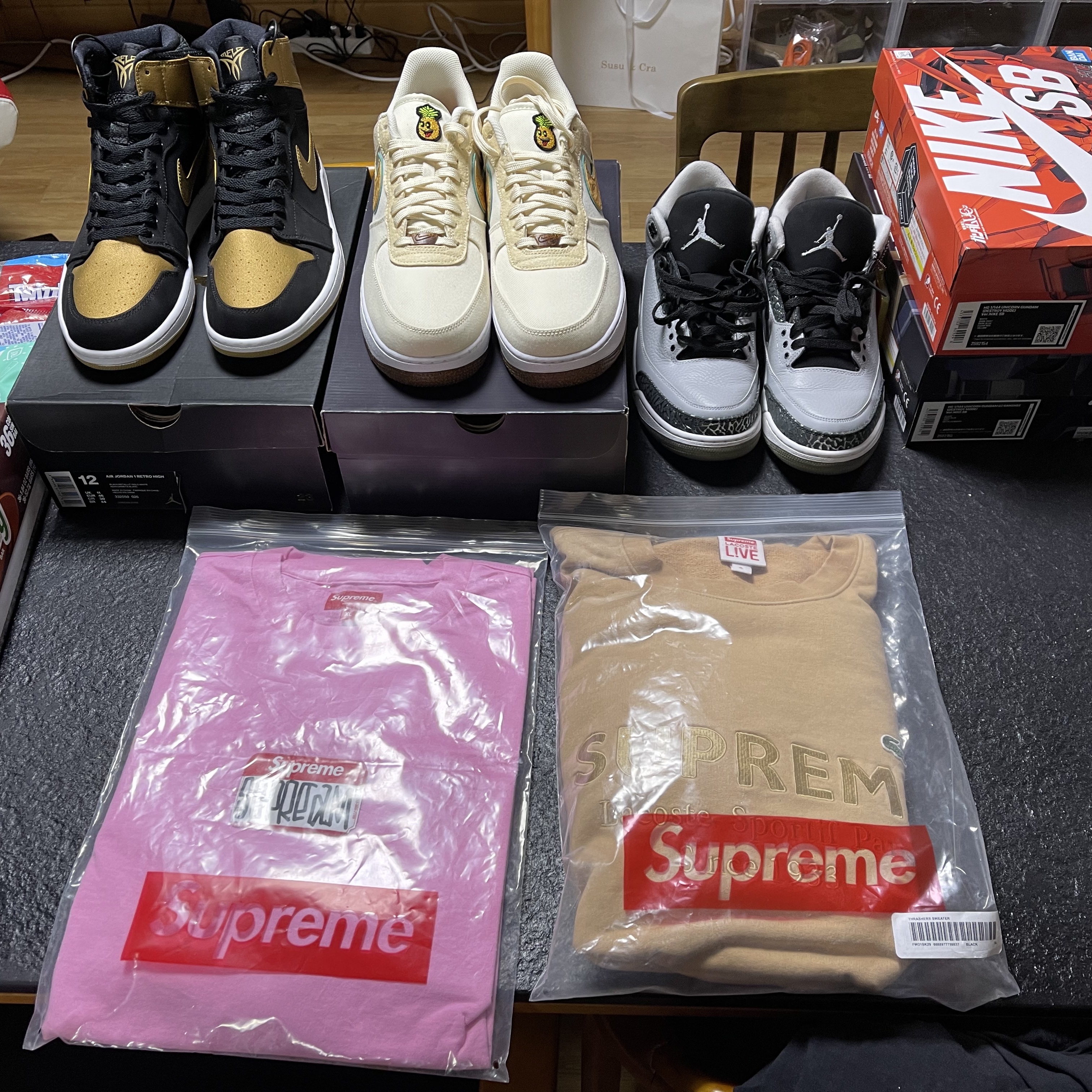 Jordan 1 Retro Melo PE, Nike Air Force 1 '07 PRM Pineapple 착용 스타일 - 1