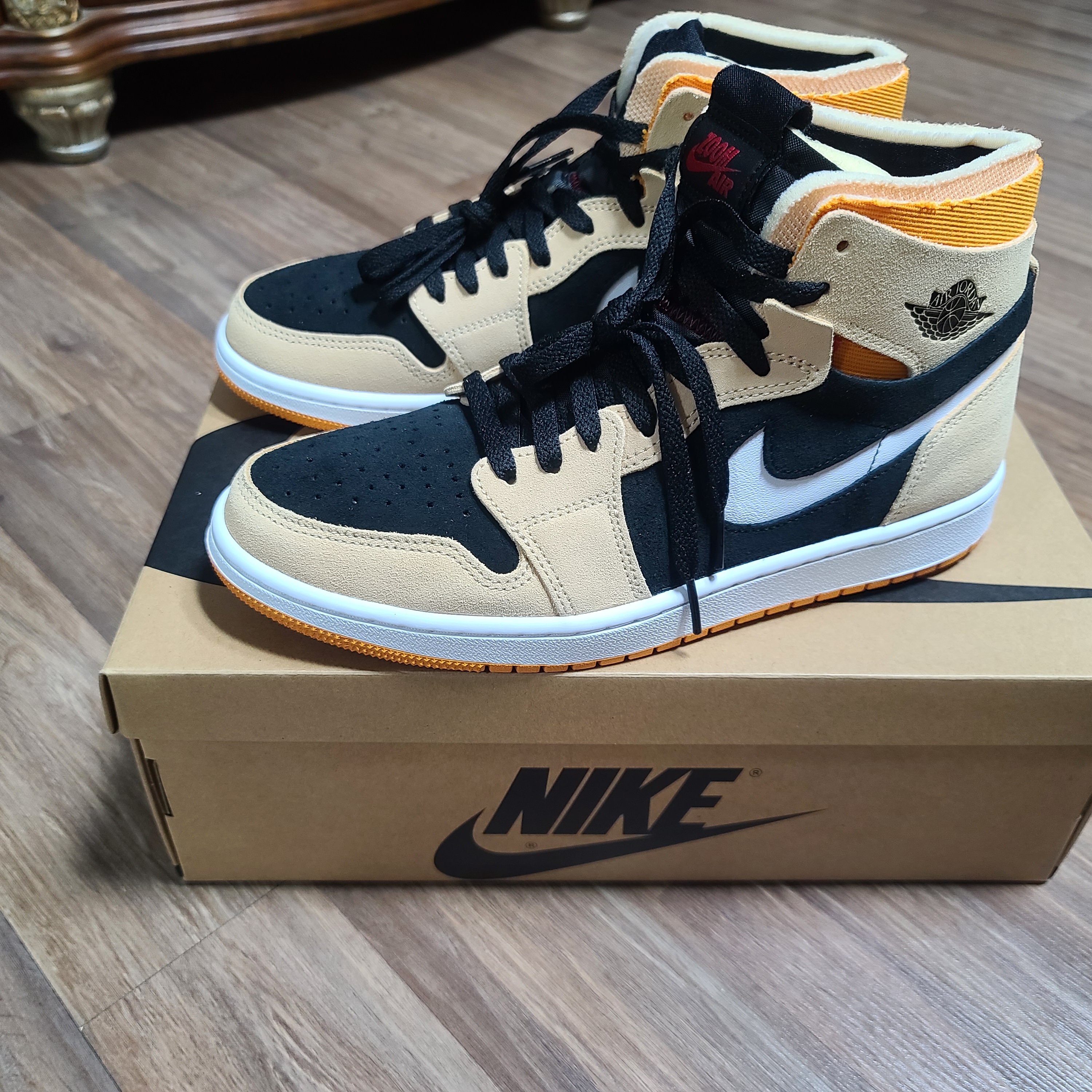 Jordan 1 Zoom Air CMFT Pumpkin Spice 착용 스타일