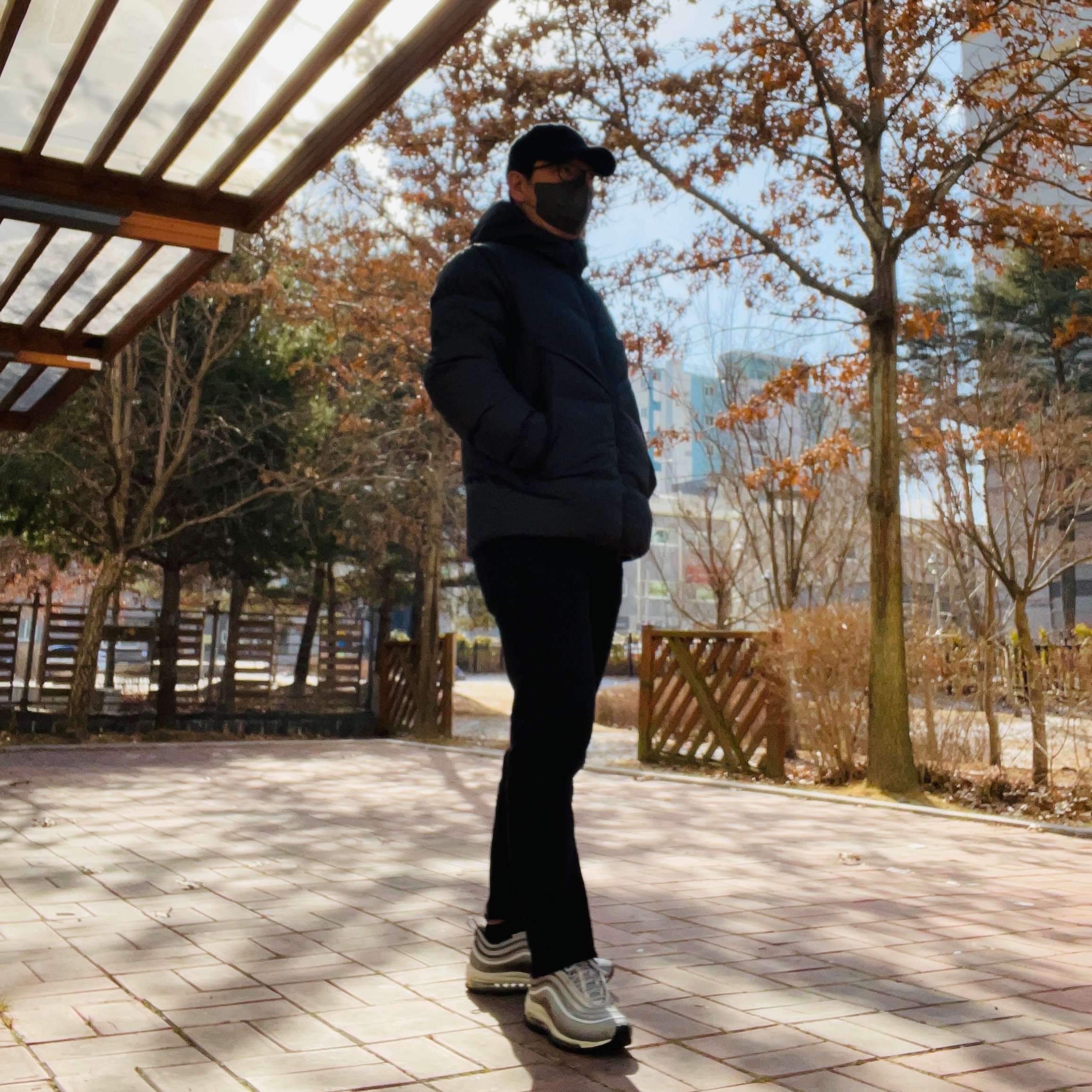 Nike Air Max 97 Ultra 17 Silver Bullet, Nike Heritage 86 Corduroy Cap Black 착용 스타일 - 1