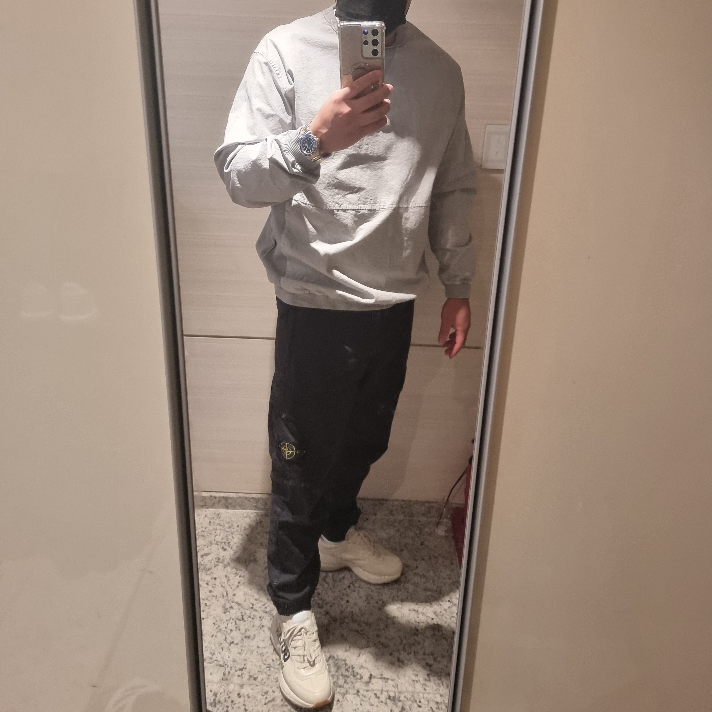 Nike x Sacai x Fragment LDWaffle Light Smoke Grey, Stone Island 313L1 Old Dye Treatment Cargo Pants Black - 21FW 착용 스타일 - 2