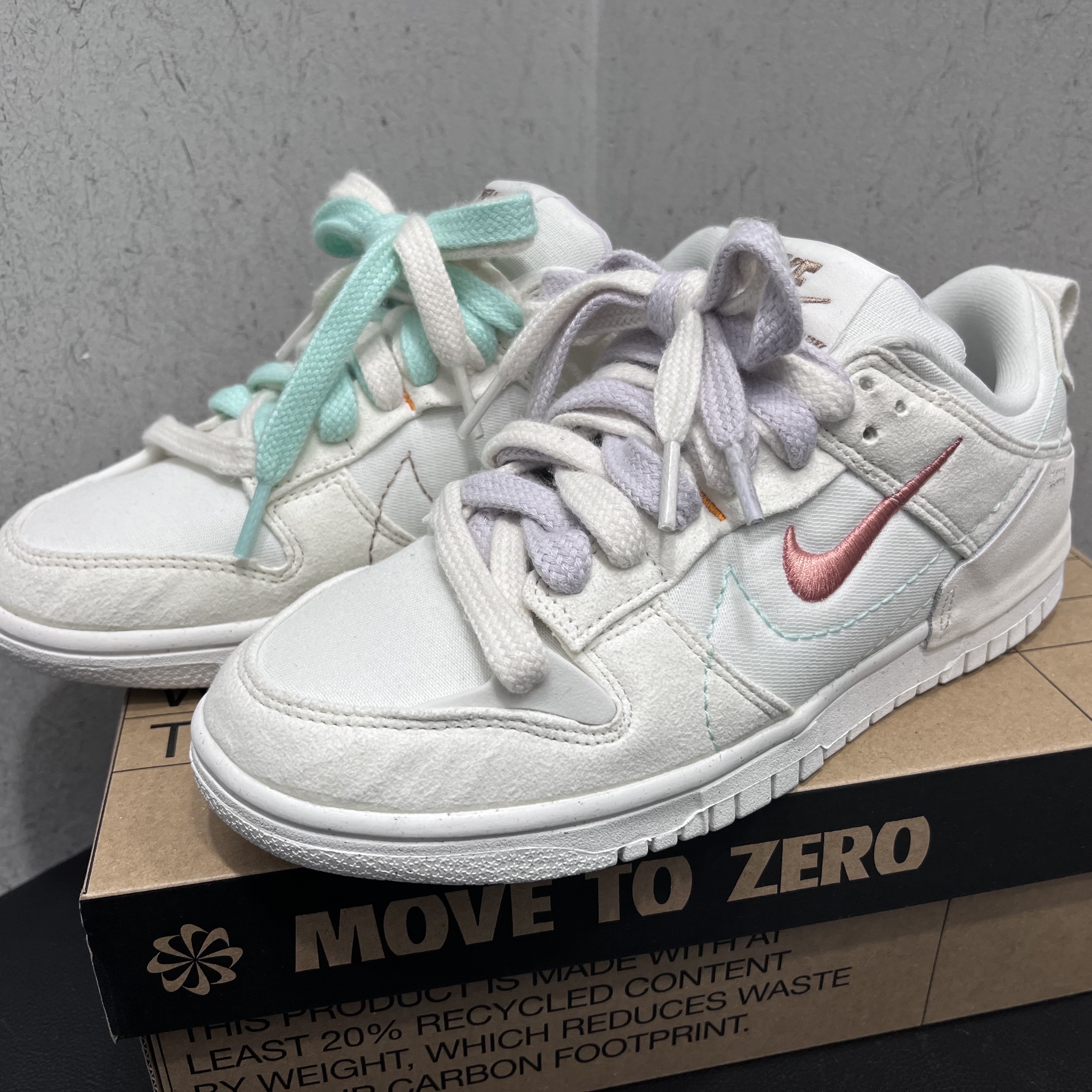 (W) Nike Dunk Low Disrupt 2 Pale Ivory Sail 착용 스타일