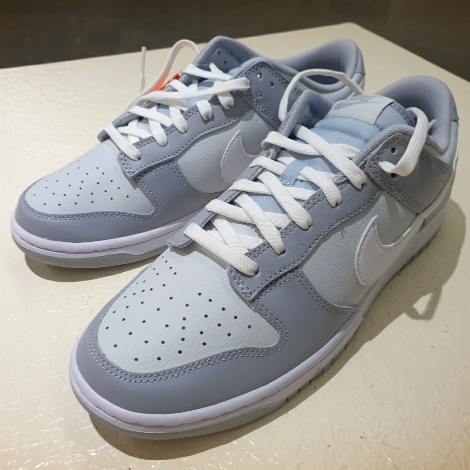 Nike Dunk Low Retro Wolf Grey 착용 스타일 - 1
