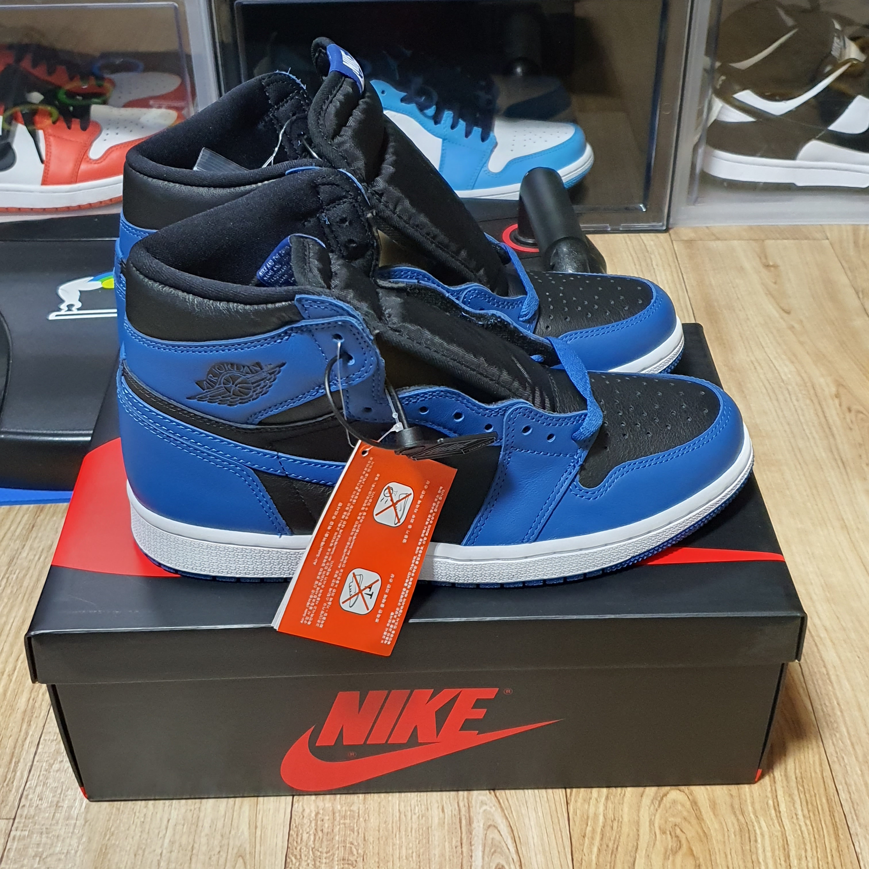 Jordan 1 Retro High OG Dark Marina Blue 착용 스타일 - 3
