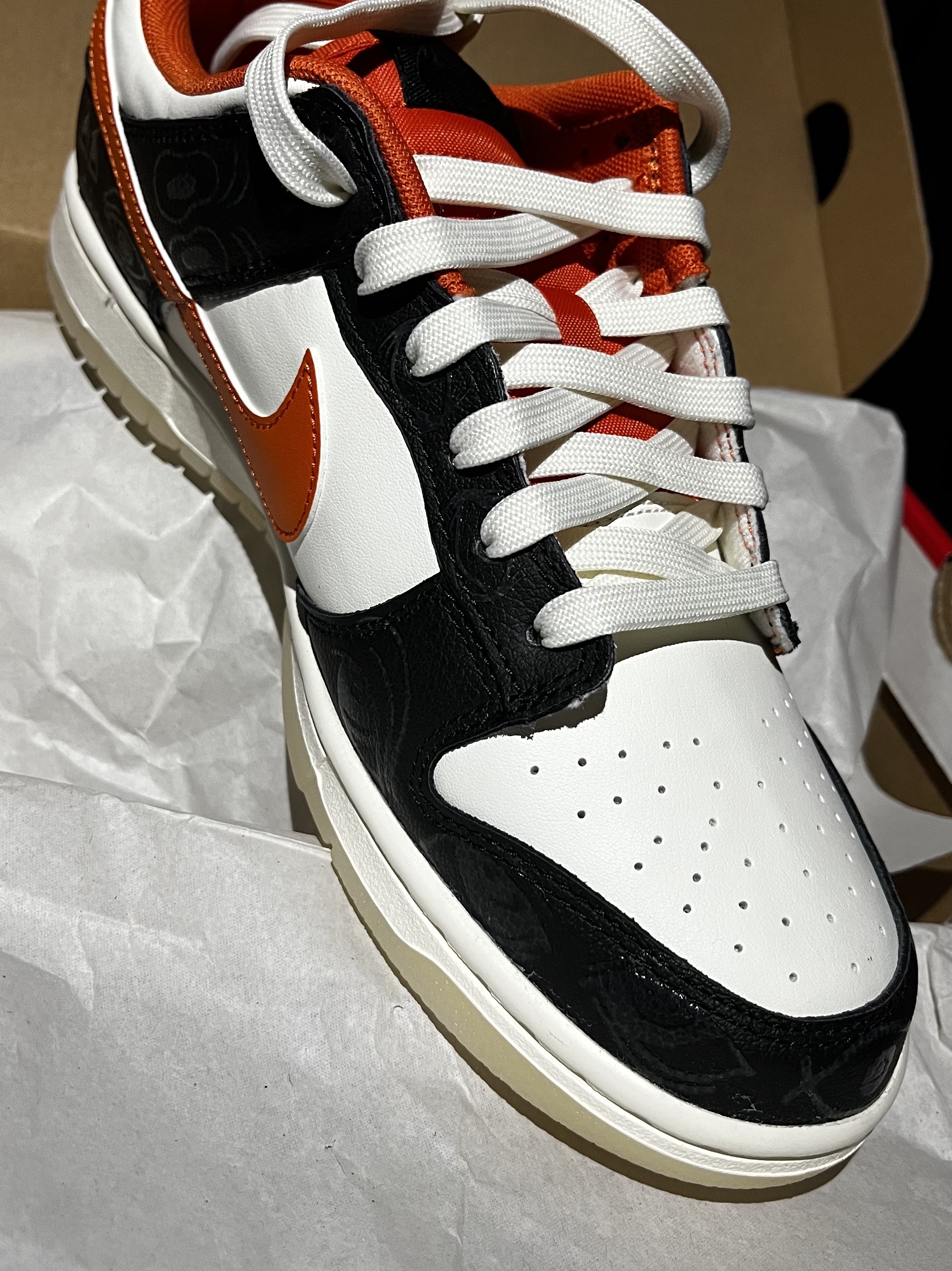 Nike Dunk Low Retro PRM Halloween 착용 스타일