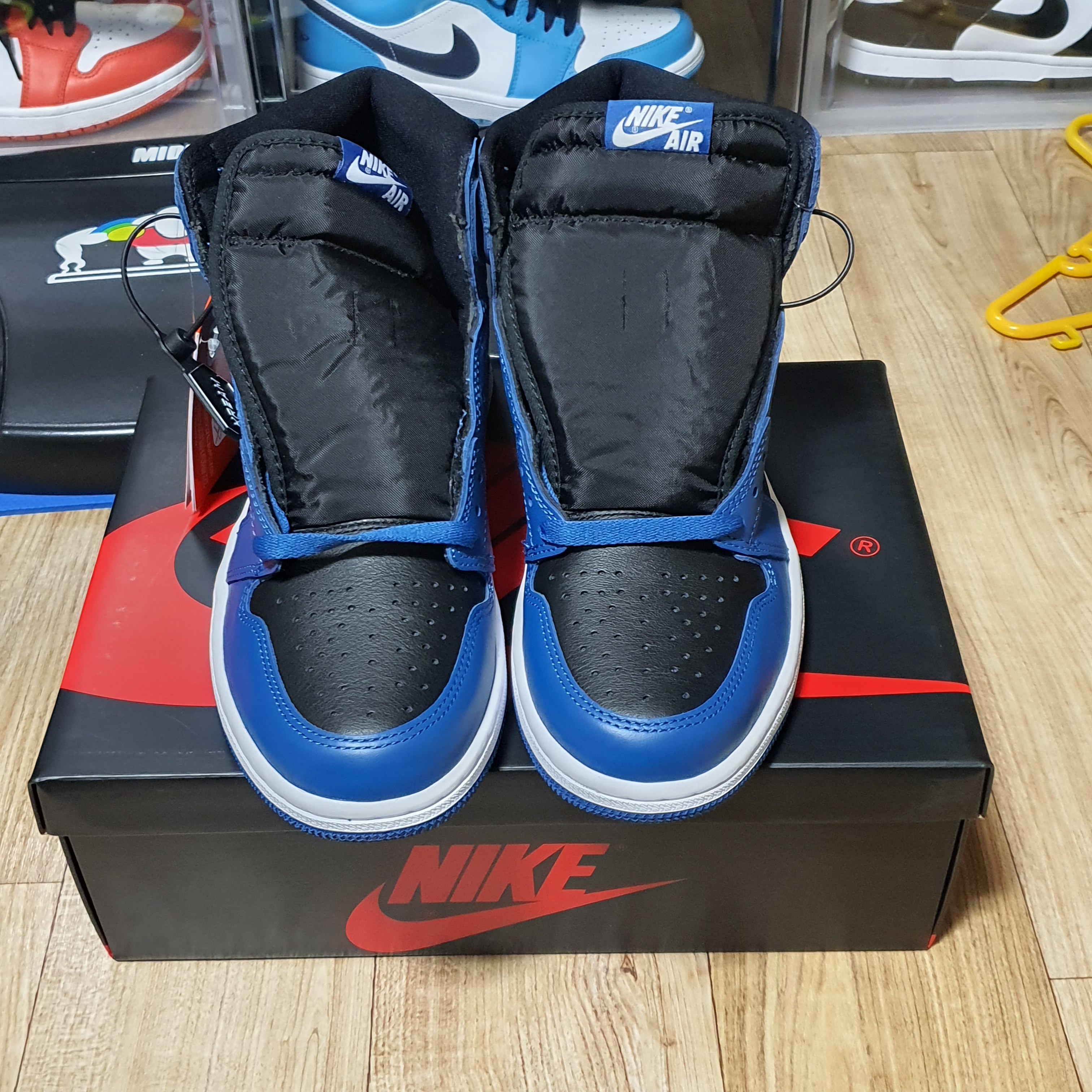 Jordan 1 Retro High OG Dark Marina Blue 착용 스타일 - 2