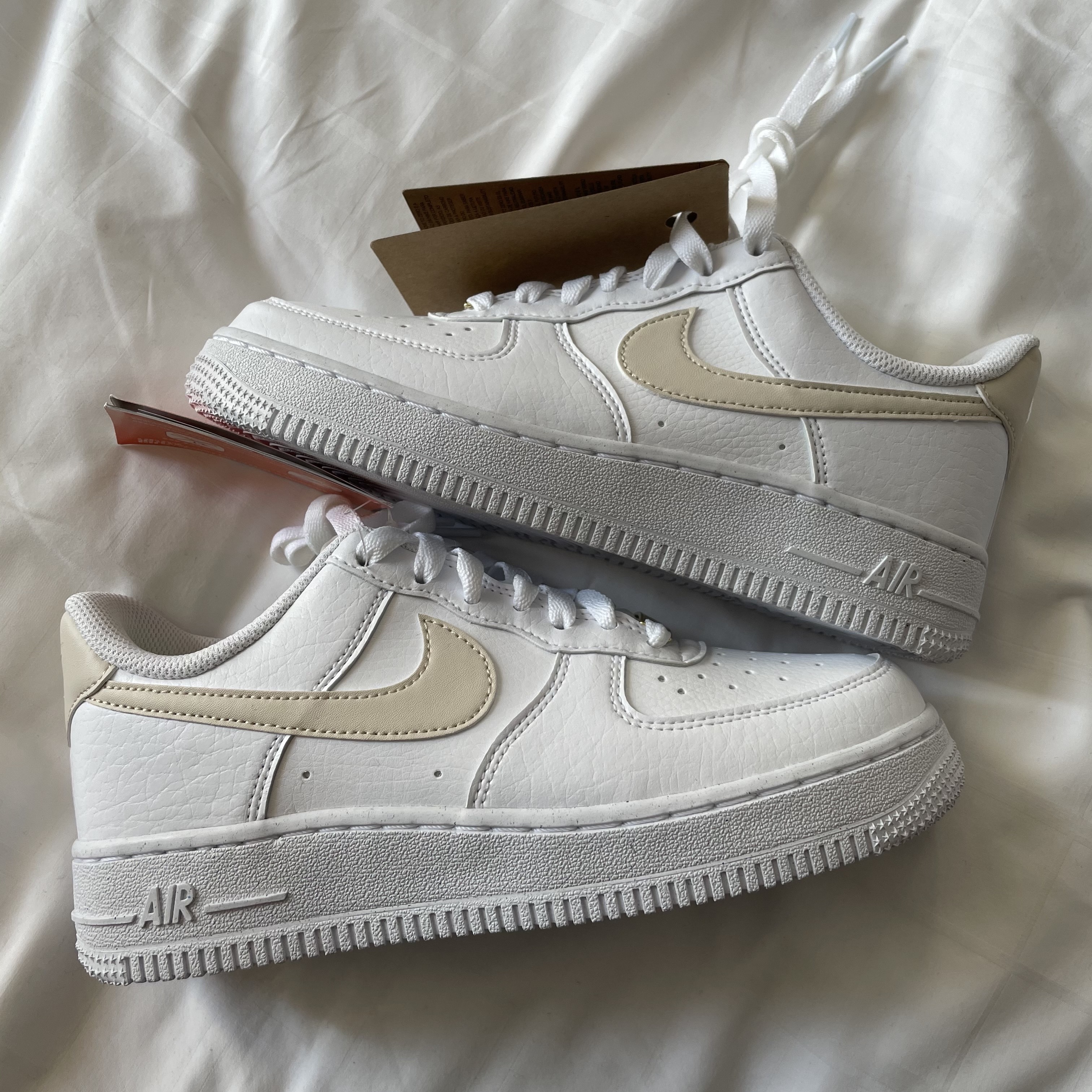 (W) Nike Air Force 1 '07 Next Nature Light Orewood Brown 착용 스타일