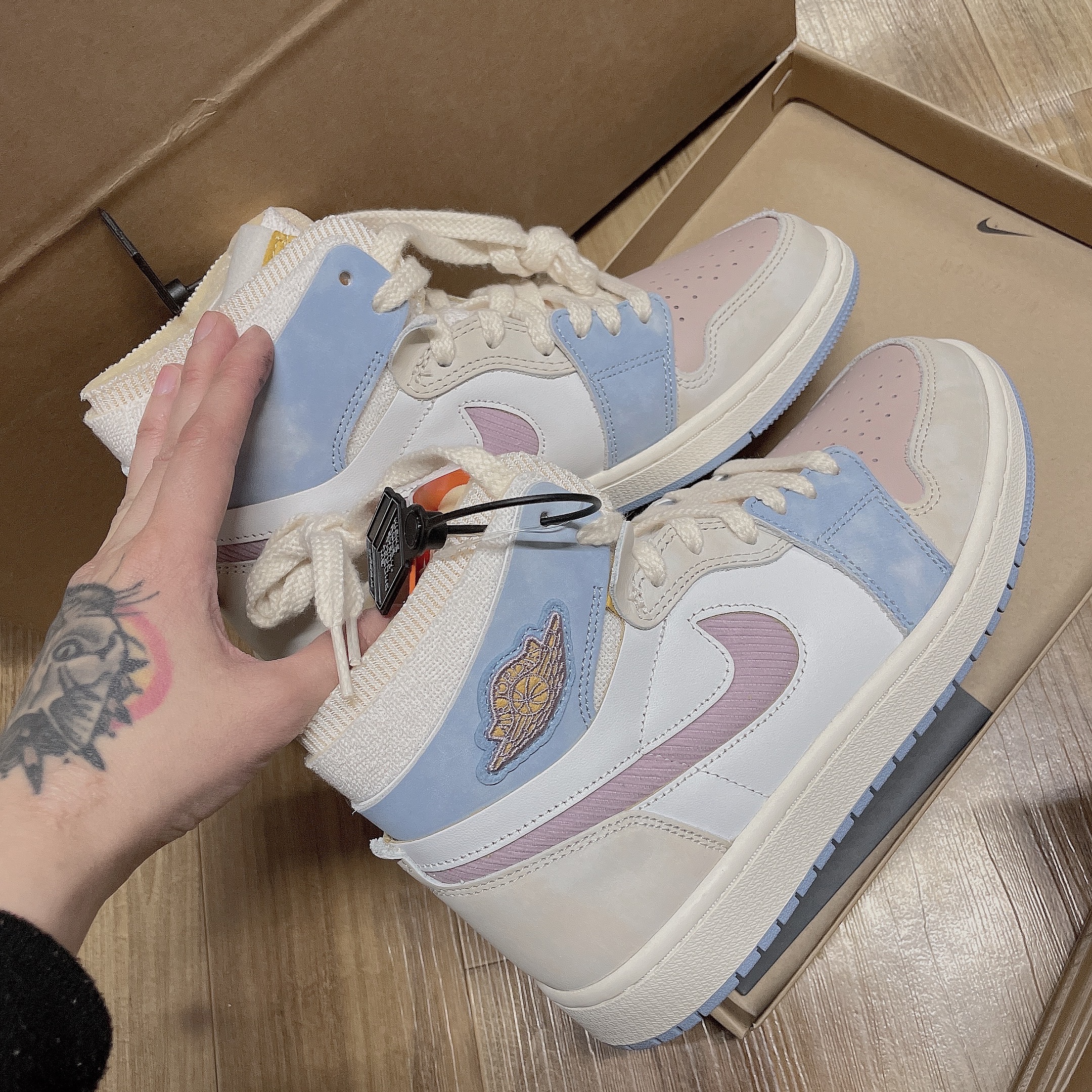 (W) Jordan 1 Zoom Air CMFT Pink Oxford Plum Fog 착용 스타일