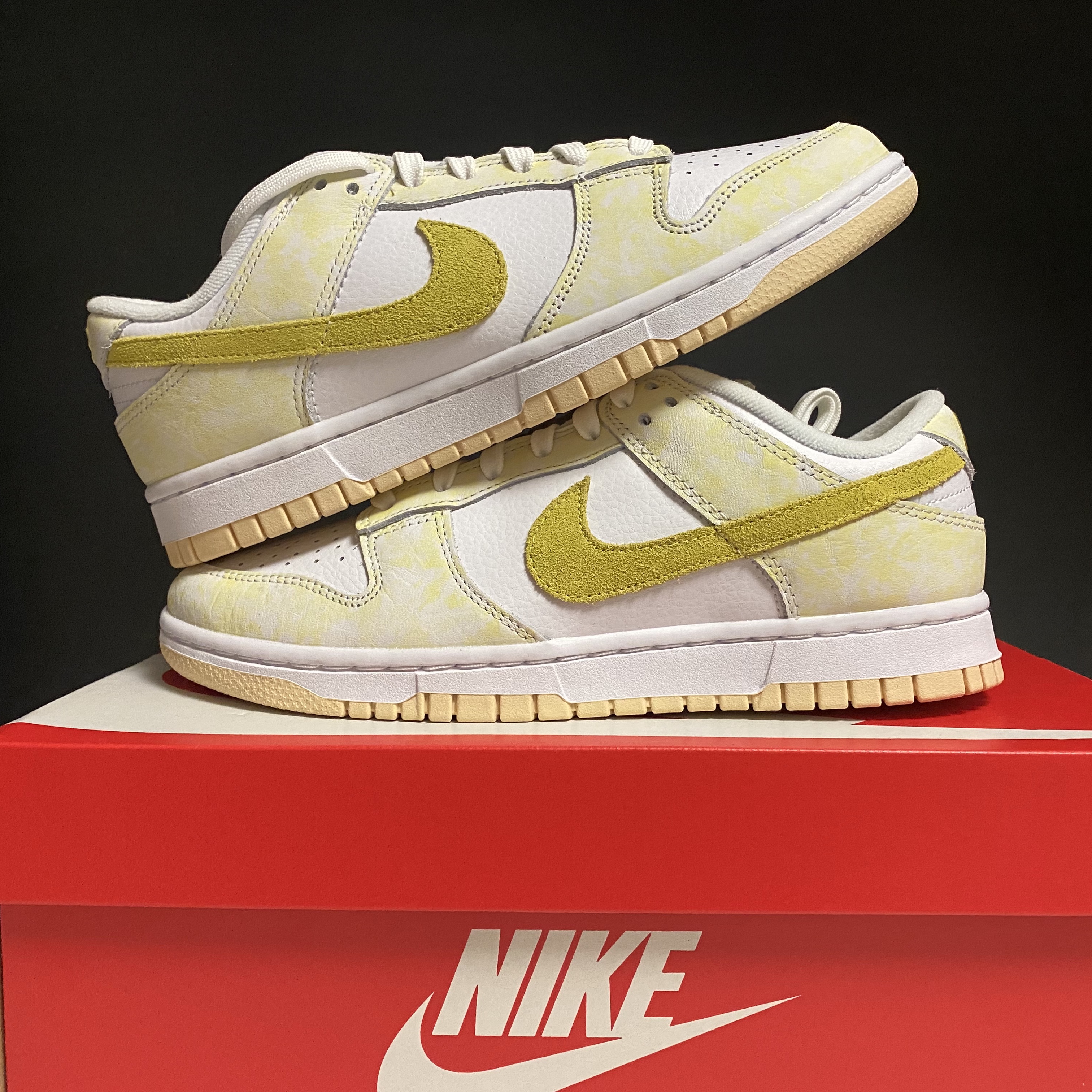 (W) Nike Dunk Low Yellow Strike 착용 스타일 - 3