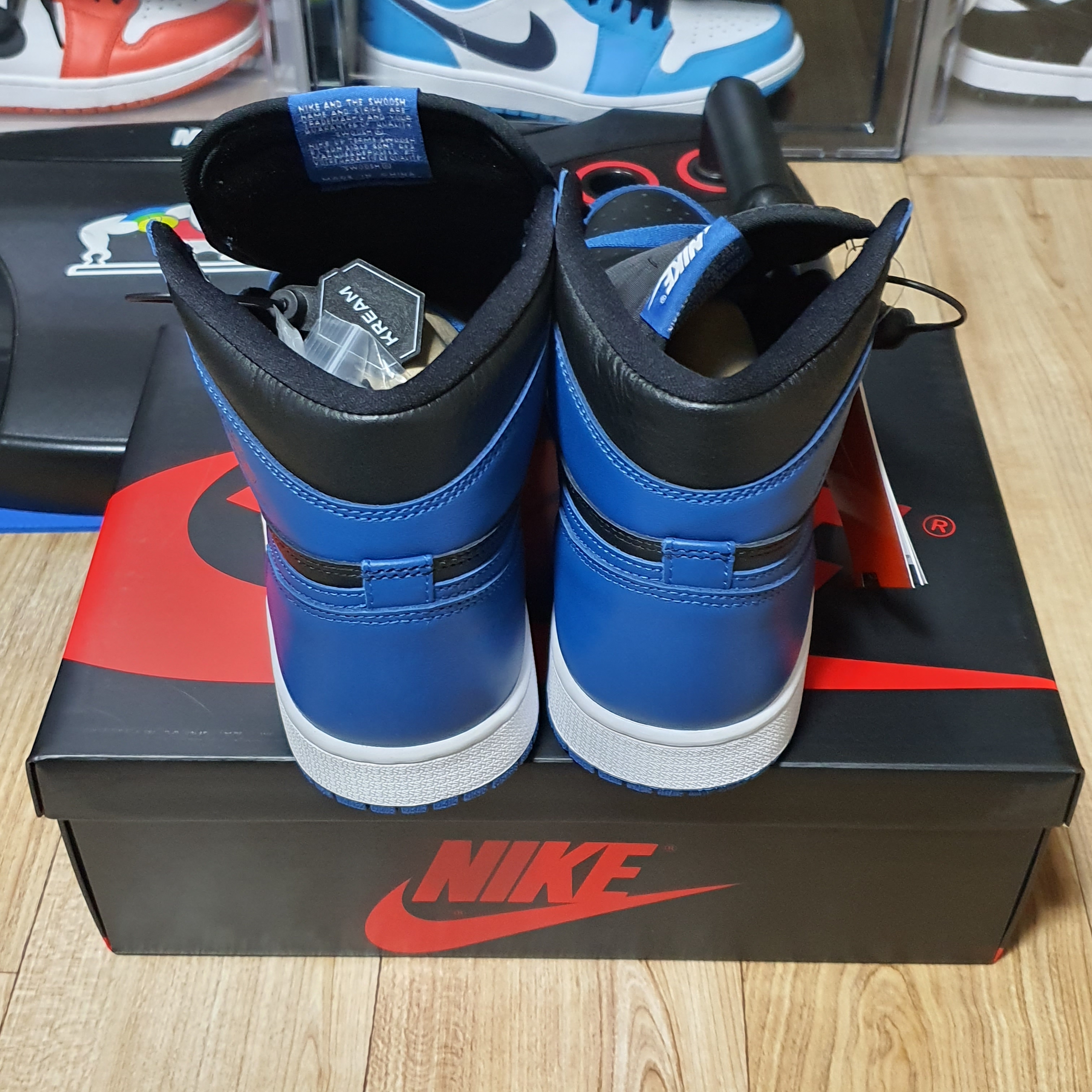 Jordan 1 Retro High OG Dark Marina Blue 착용 스타일 - 4