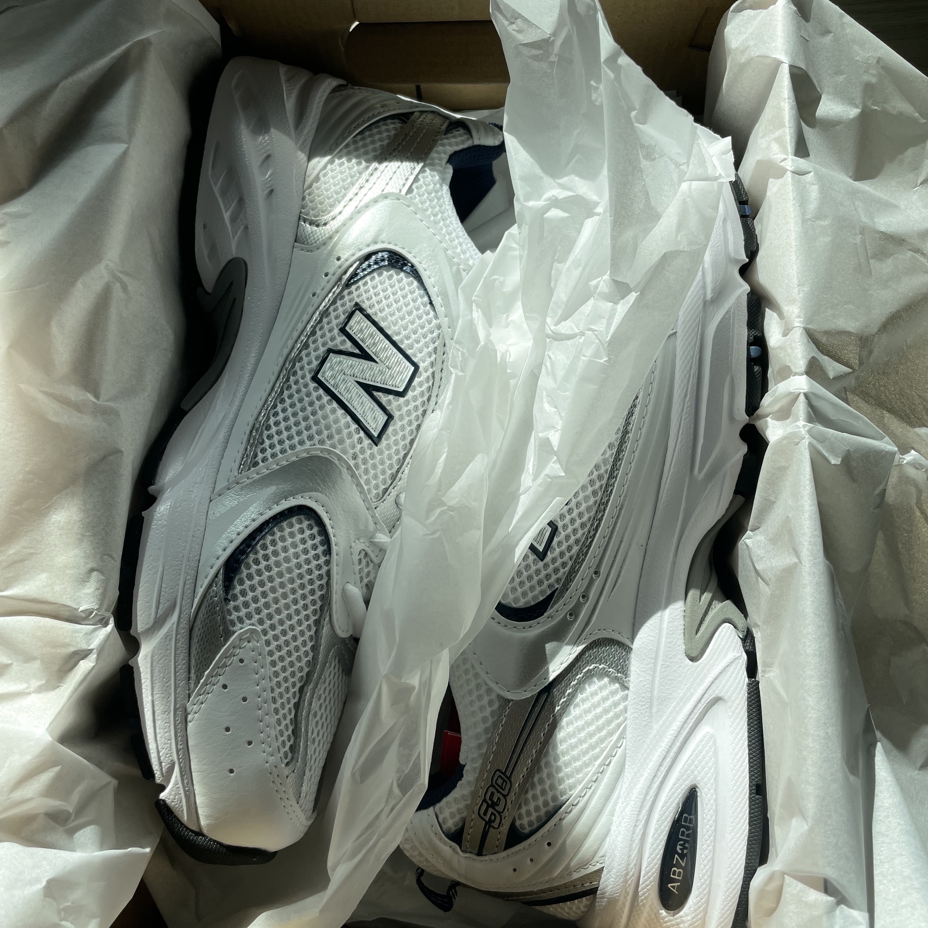 New Balance 530 White 착용 스타일 - 2