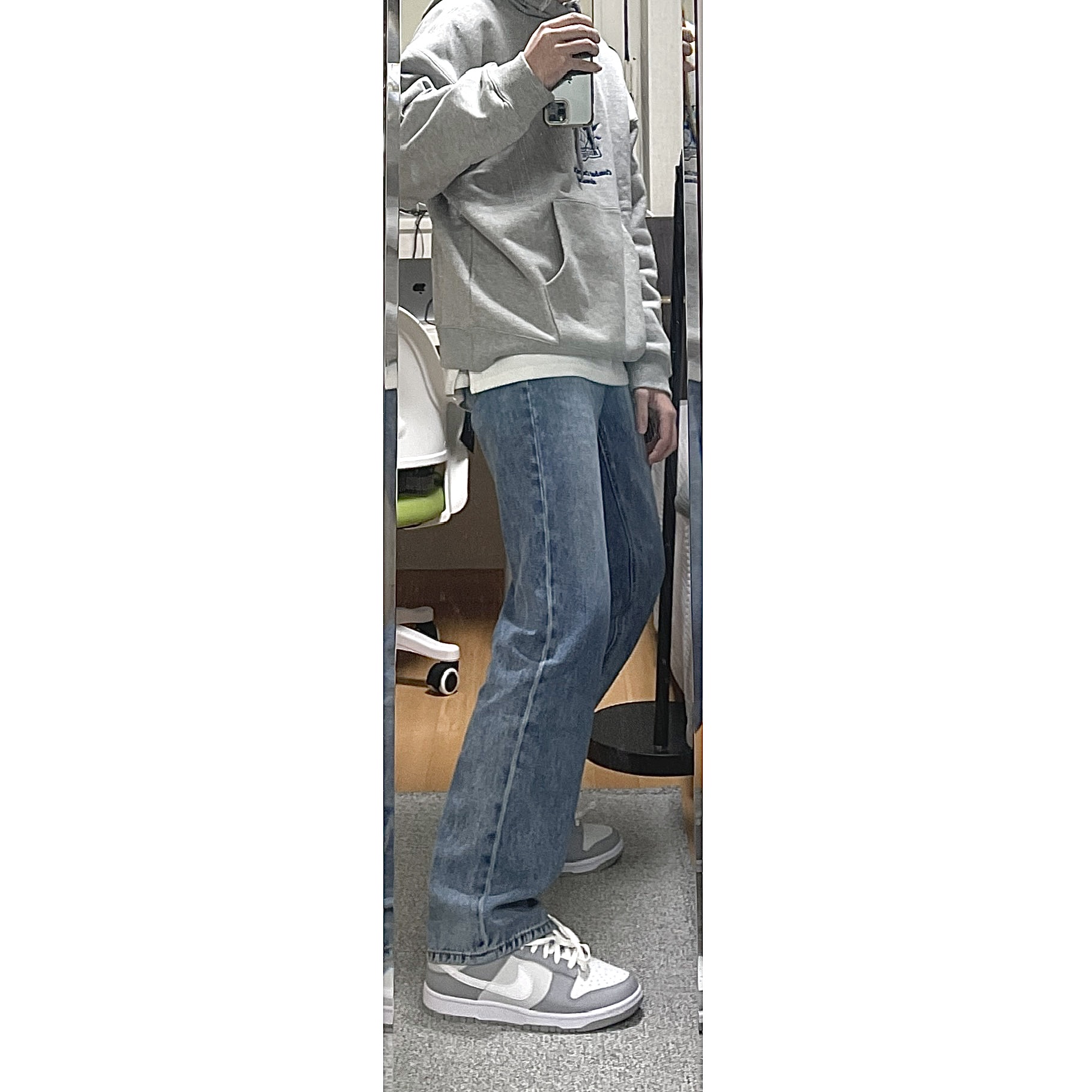 Nike Dunk Low Retro Wolf Grey 착용 스타일 - 1