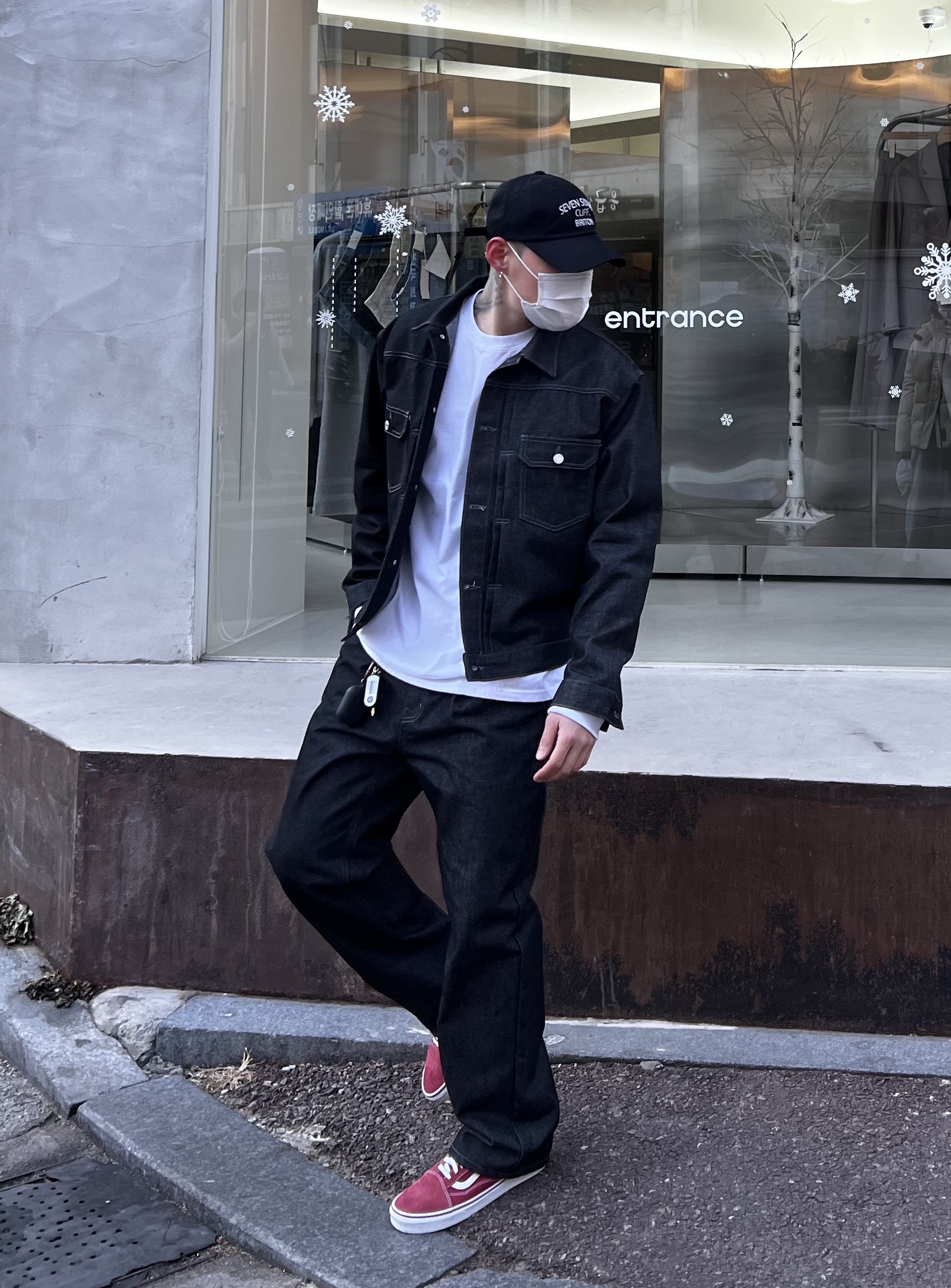 Vans Vault OG Old Skool LX Black 착용 스타일 - 2