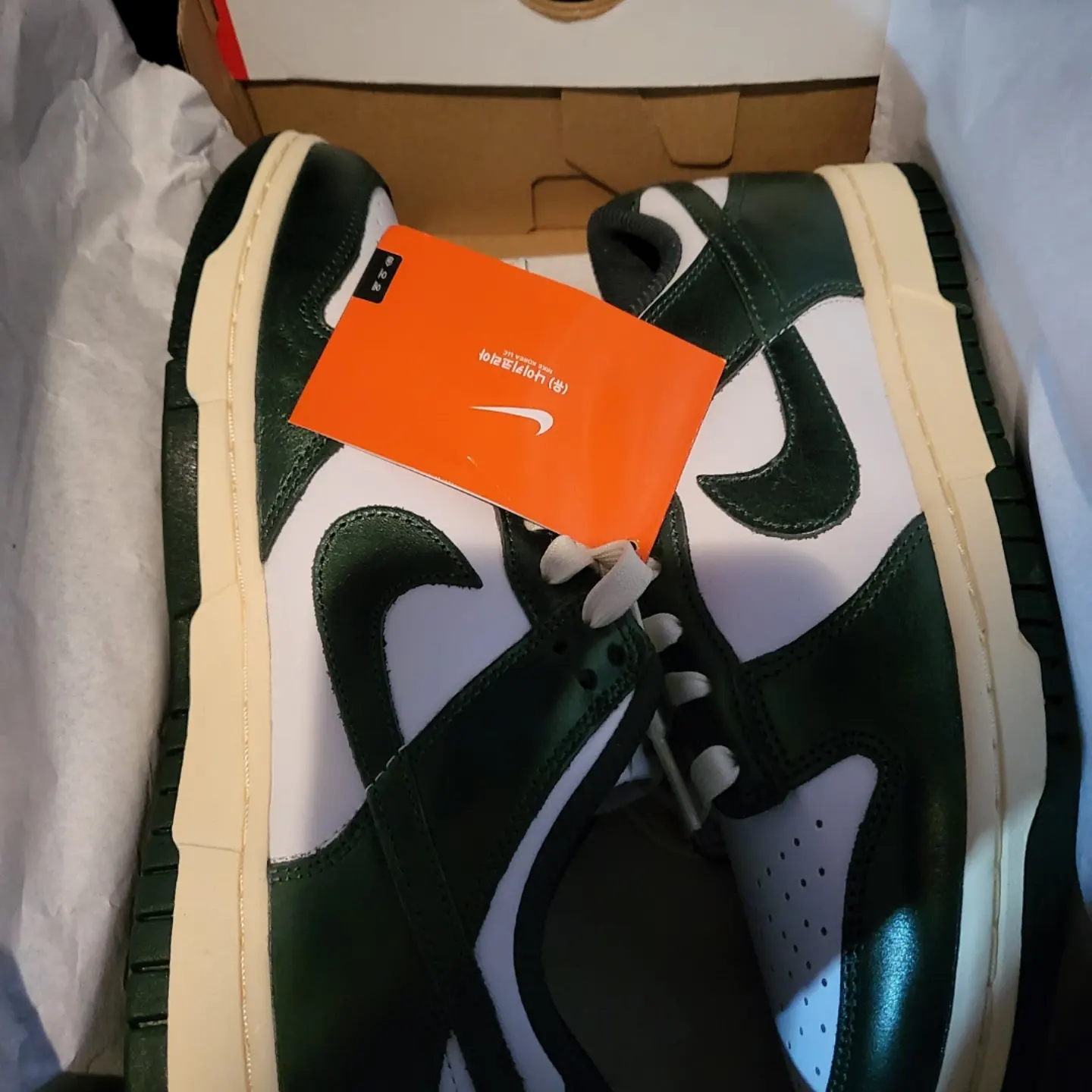 (W) Nike Dunk Low Vintage Green 착용 스타일