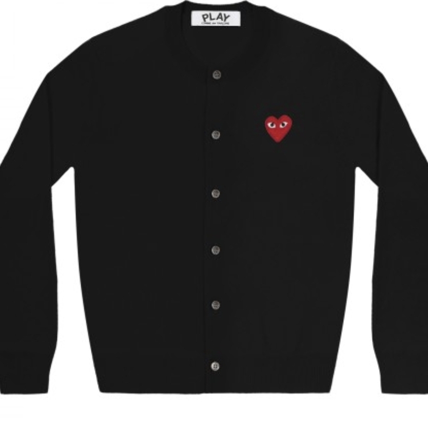 Play Comme des Garcons Knit Red Heart Cardigan Black 착용 스타일