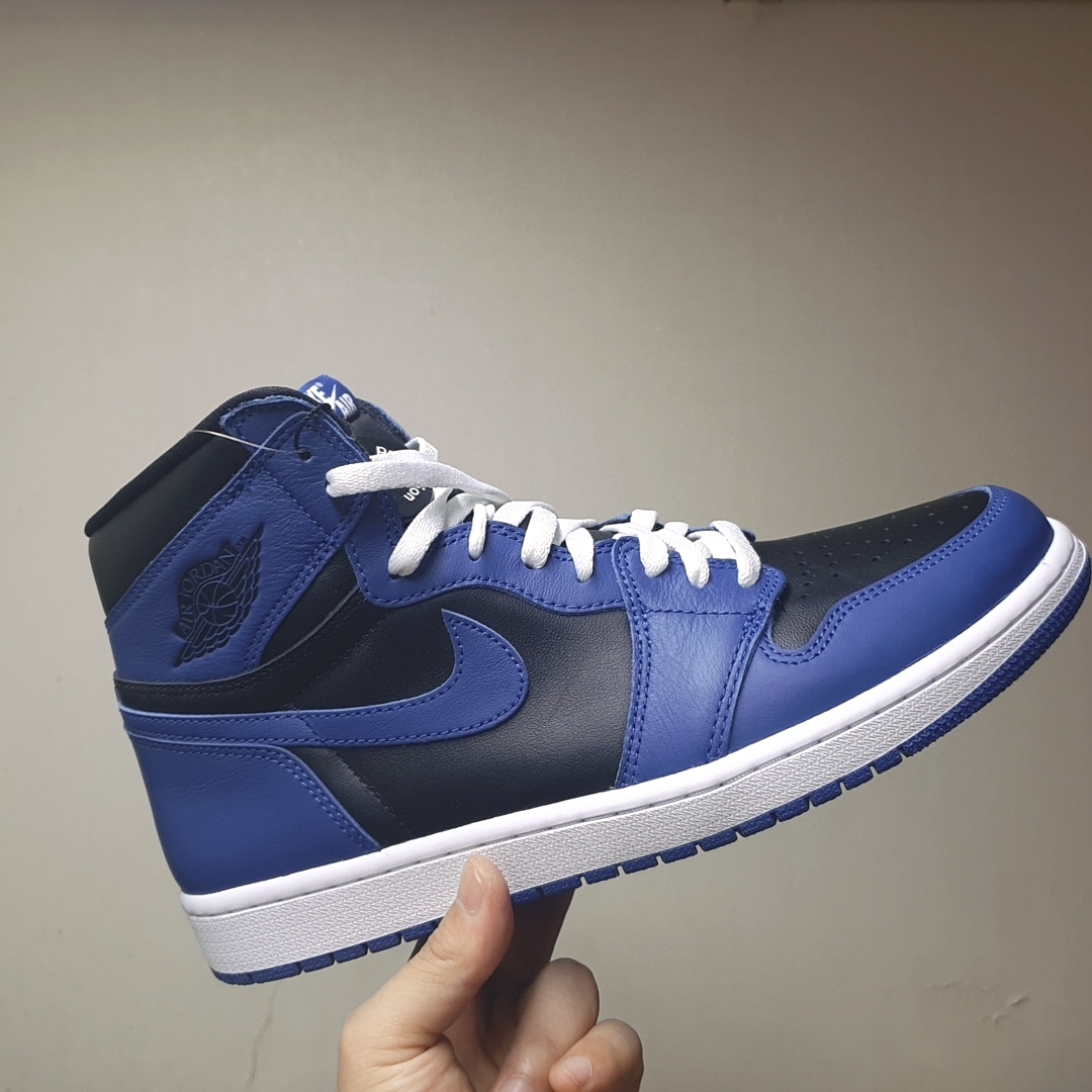 Jordan 1 Retro High OG Dark Marina Blue 착용 스타일