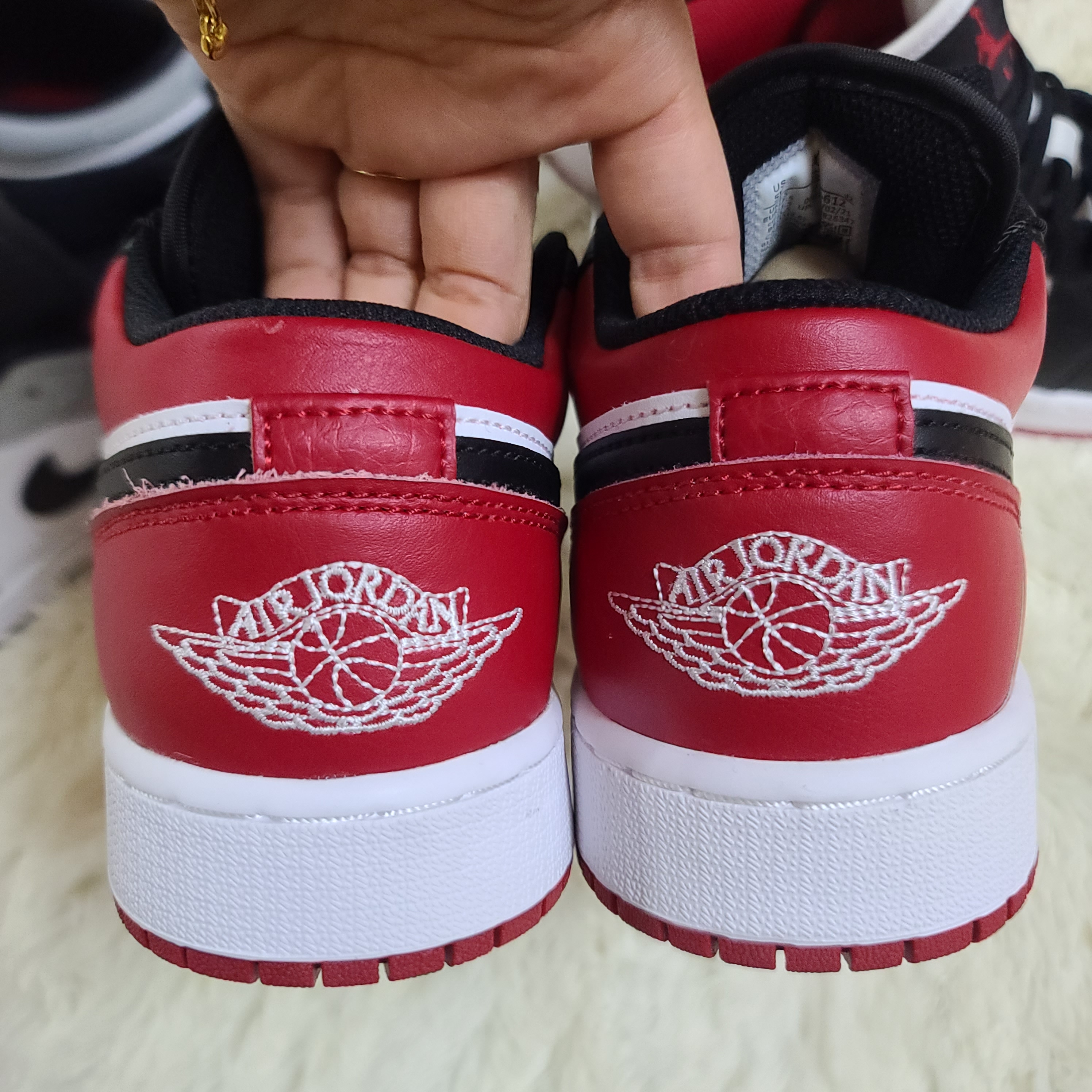 (GS) Jordan 1 Low Bred Toe 착용 스타일 - 3