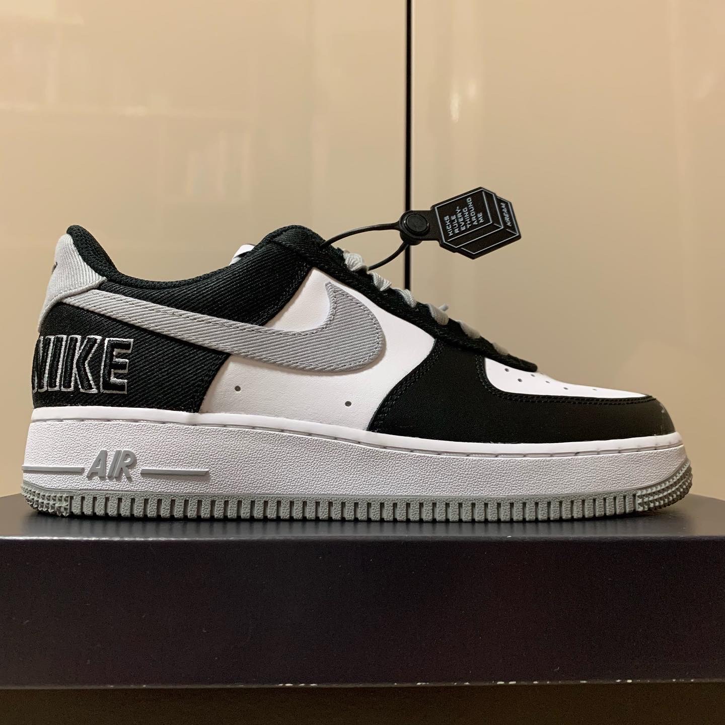 Nike Air Force 1 '07 LV8 EMB Black Silver 착용 스타일 - 2