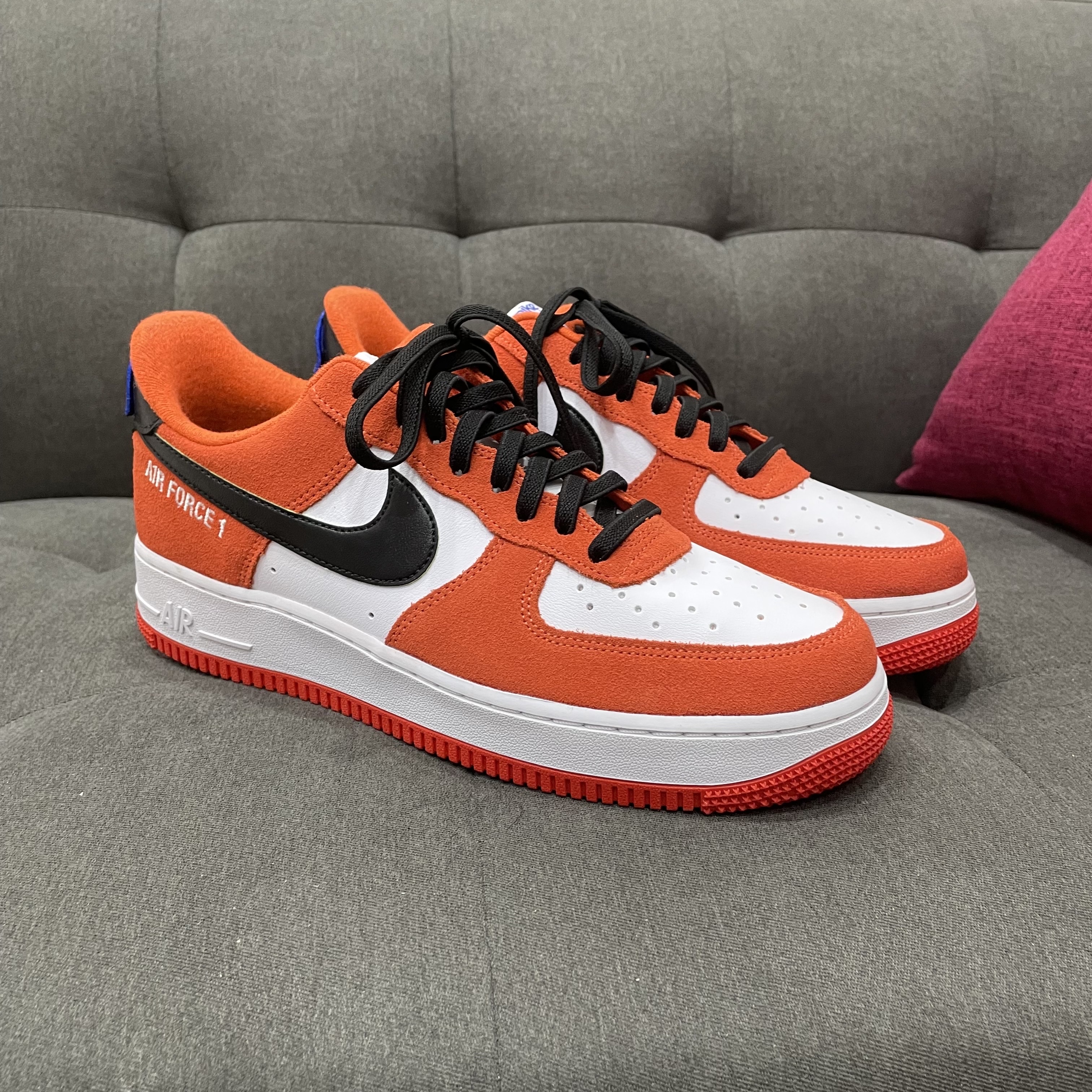 Nike Air Force 1 '07 LV8 Athletic Club Rush Orange Washed Teal 착용 스타일