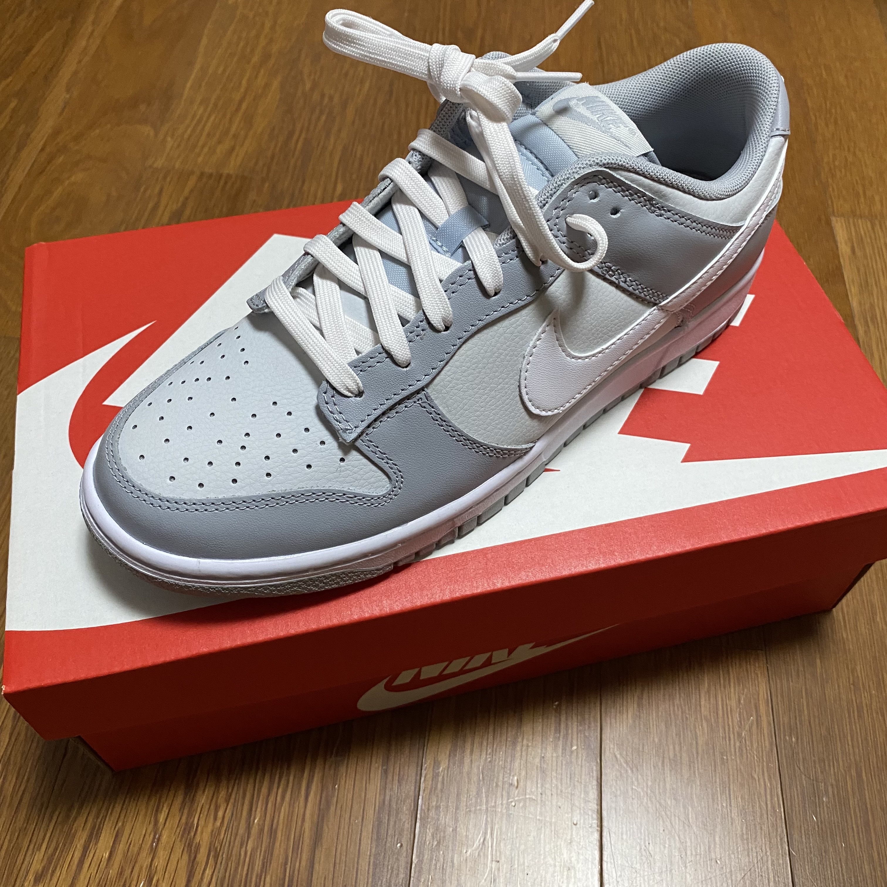 Nike Dunk Low Retro Wolf Grey 착용 스타일