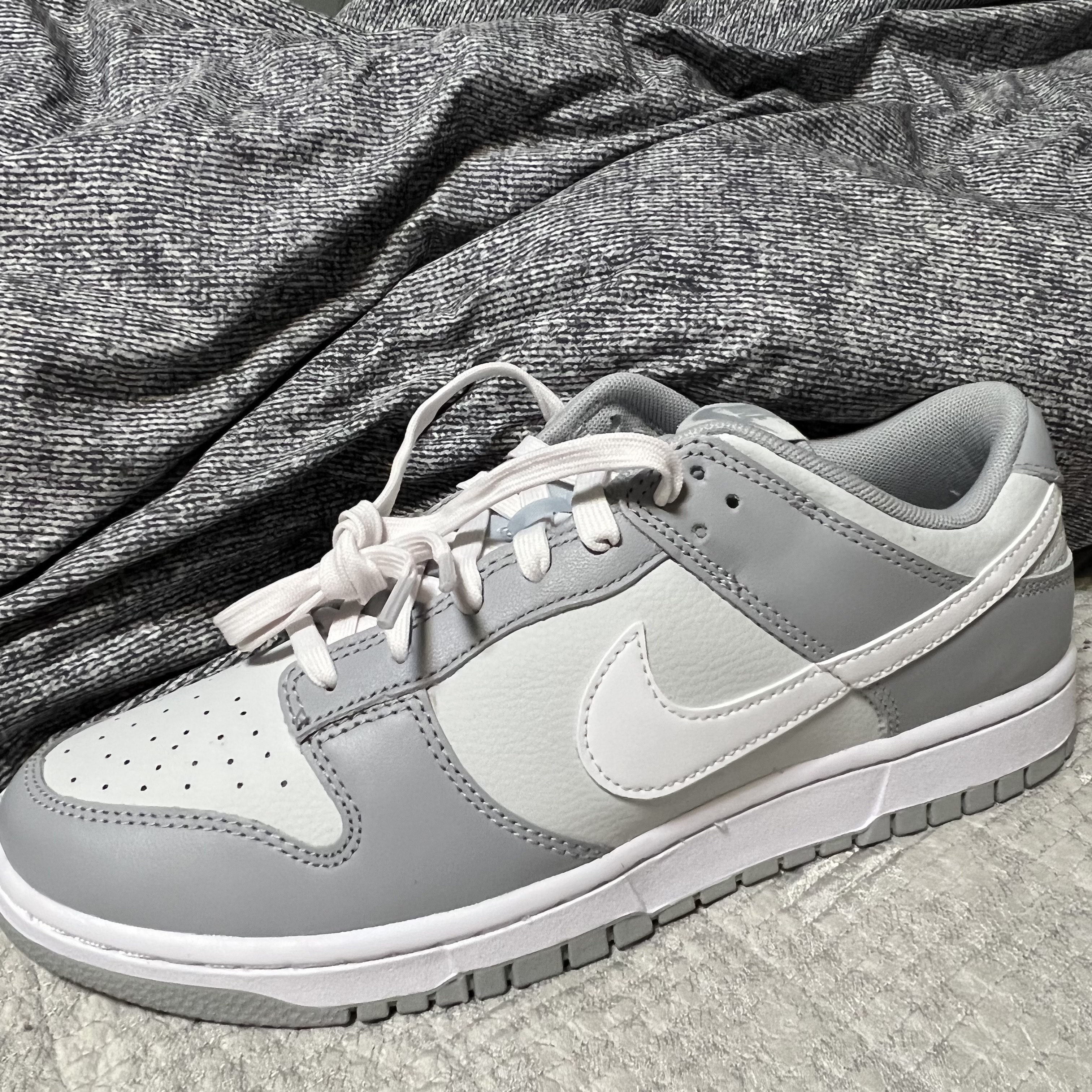 Nike Dunk Low Retro Wolf Grey 착용 스타일