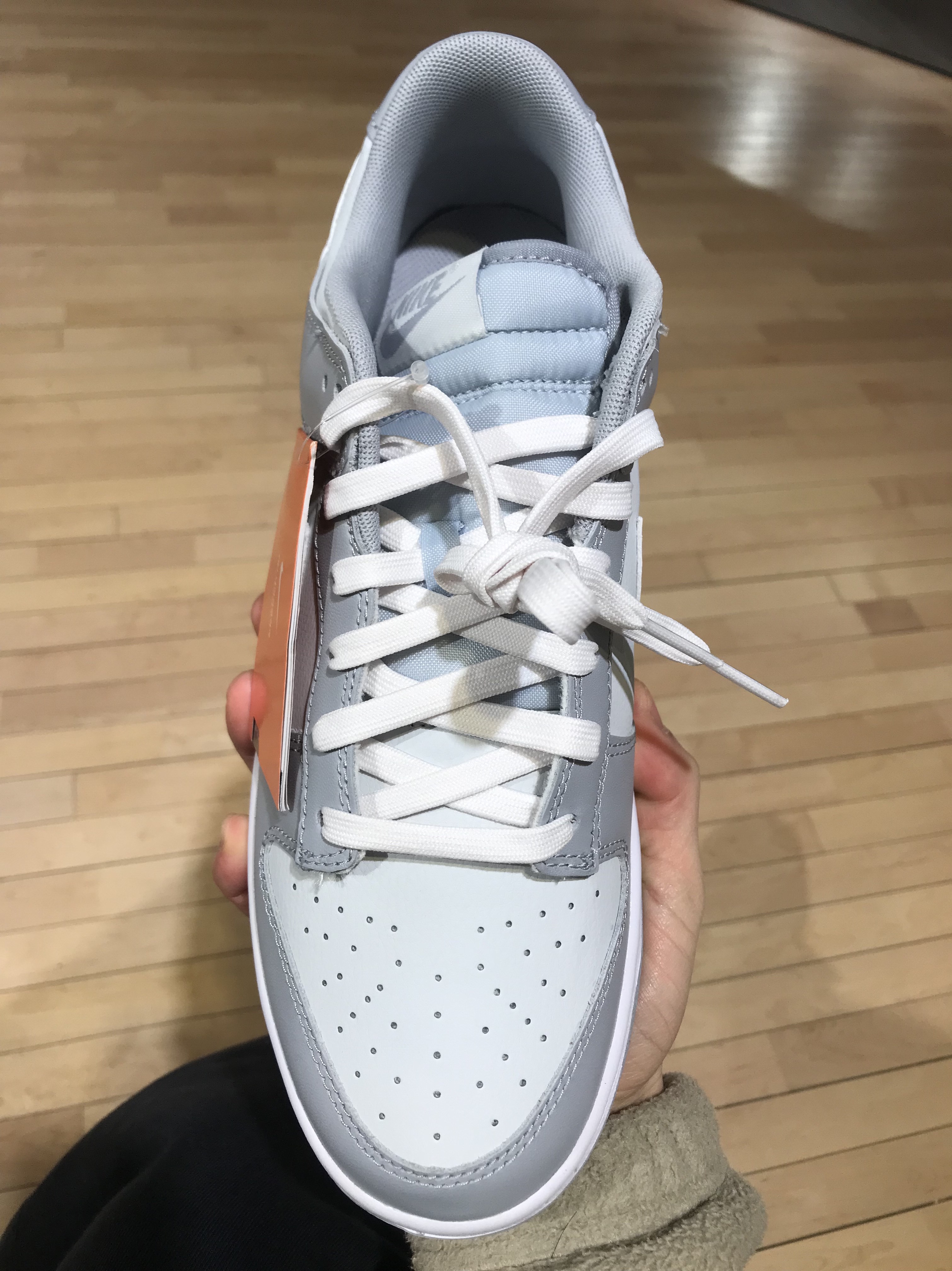 Nike Dunk Low Retro Wolf Grey 착용 스타일 - 3