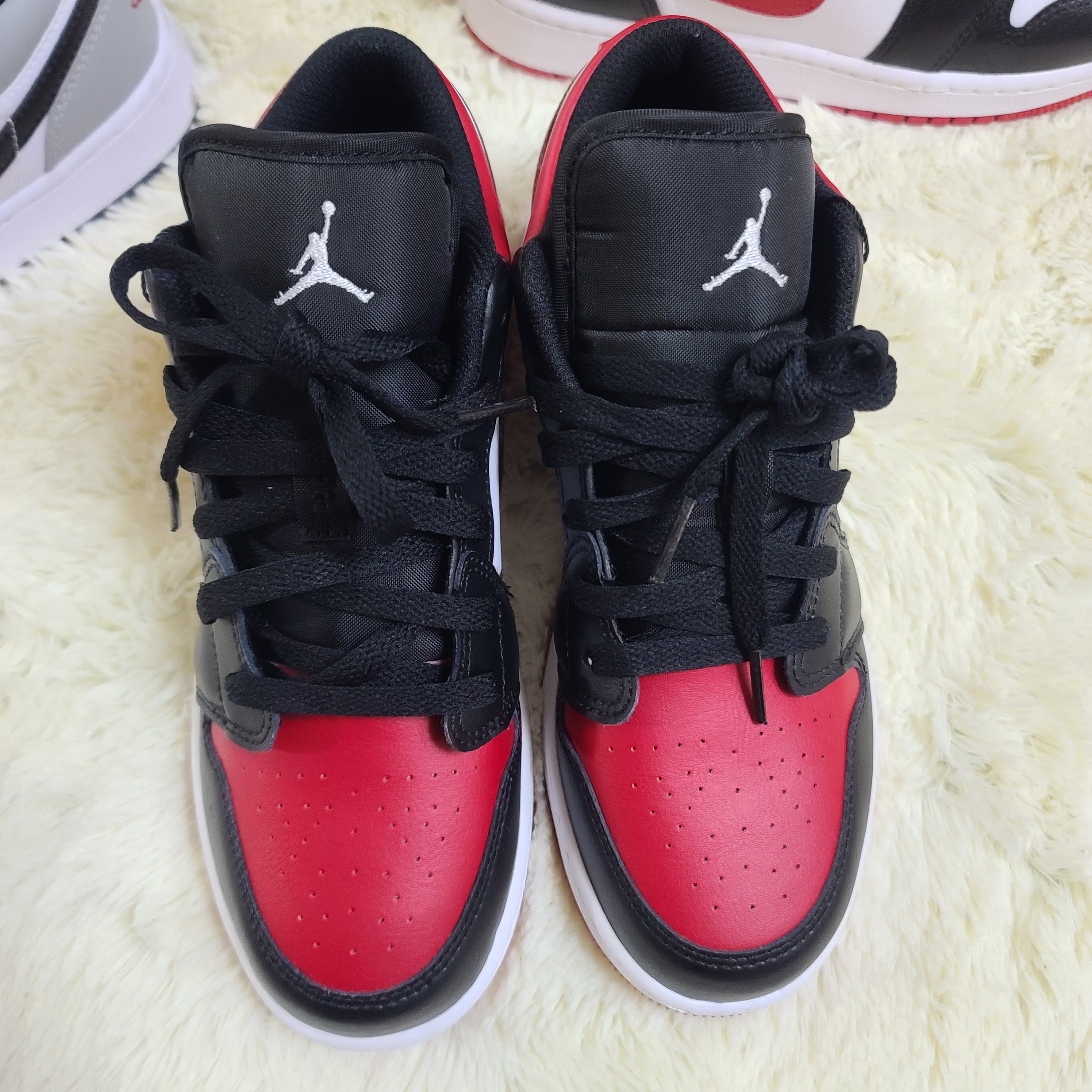 (GS) Jordan 1 Low Bred Toe 착용 스타일 - 2