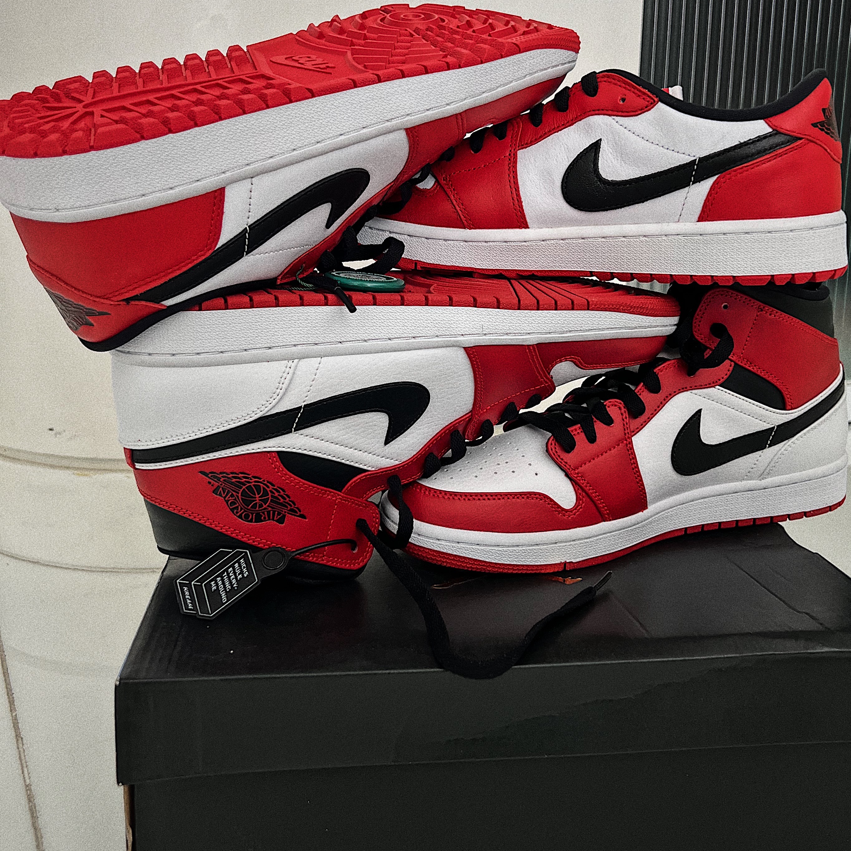 Jordan 1 Low Golf Chicago, Jordan 1 Mid Chicago 2020 착용 스타일 - 2