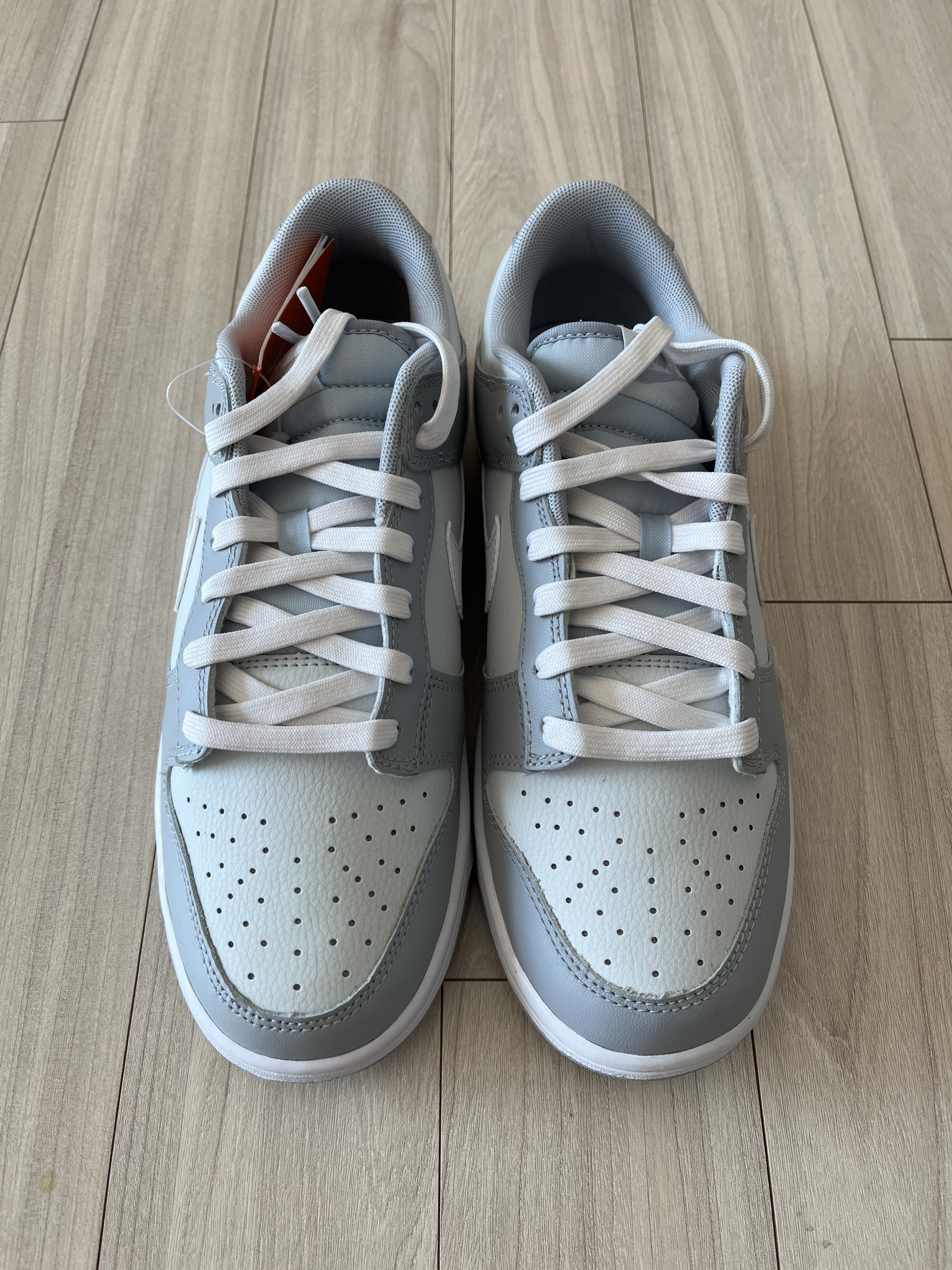 Nike Dunk Low Retro Wolf Grey 착용 스타일