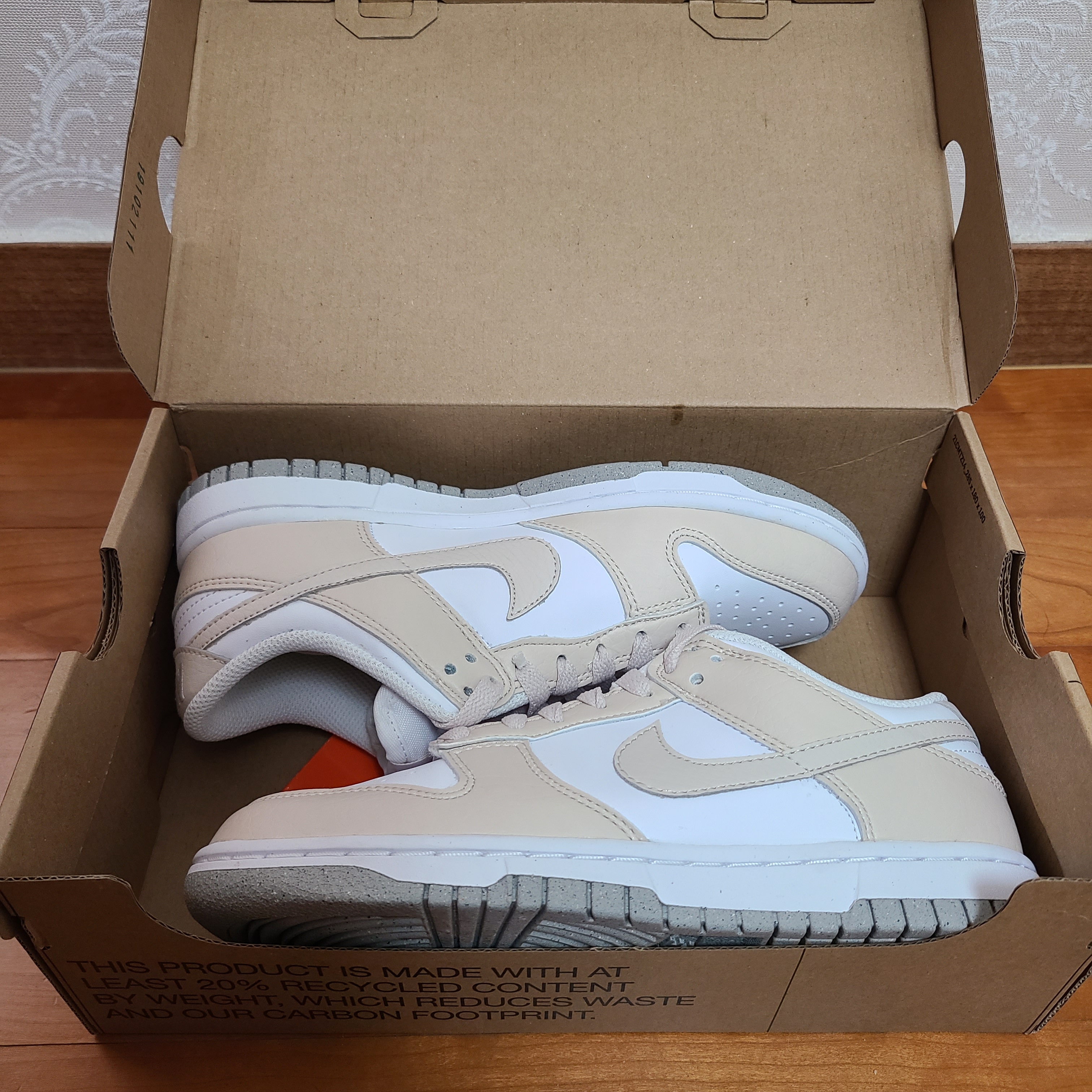 (W) Nike Dunk Low Next Nature Light Orewood Brown 착용 스타일 - 3