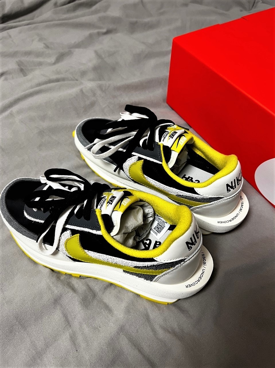Nike x Sacai x Undercover LDWaffle Black Bright Citron 착용 스타일 - 1