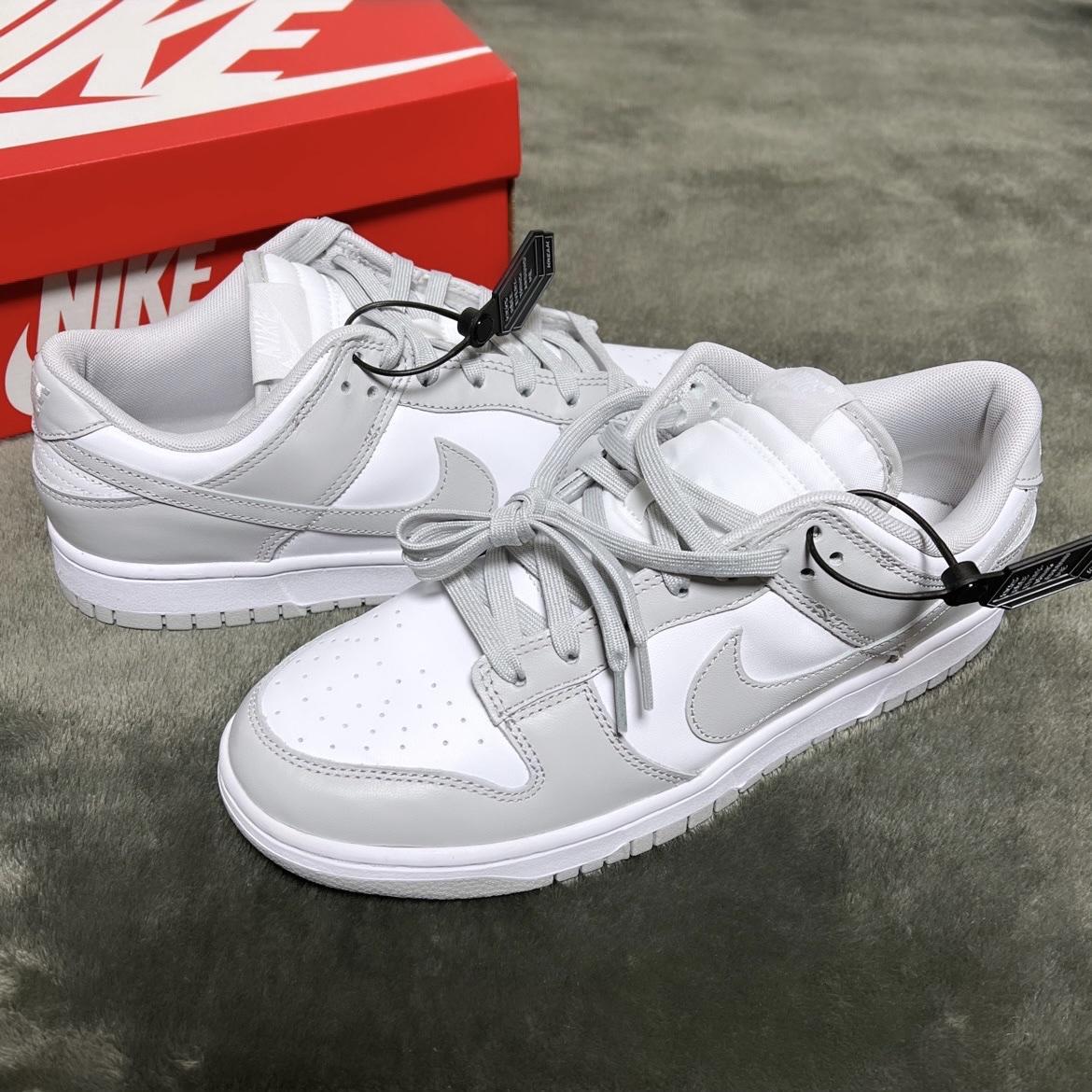Nike Dunk Low Retro Grey Fog 착용 스타일