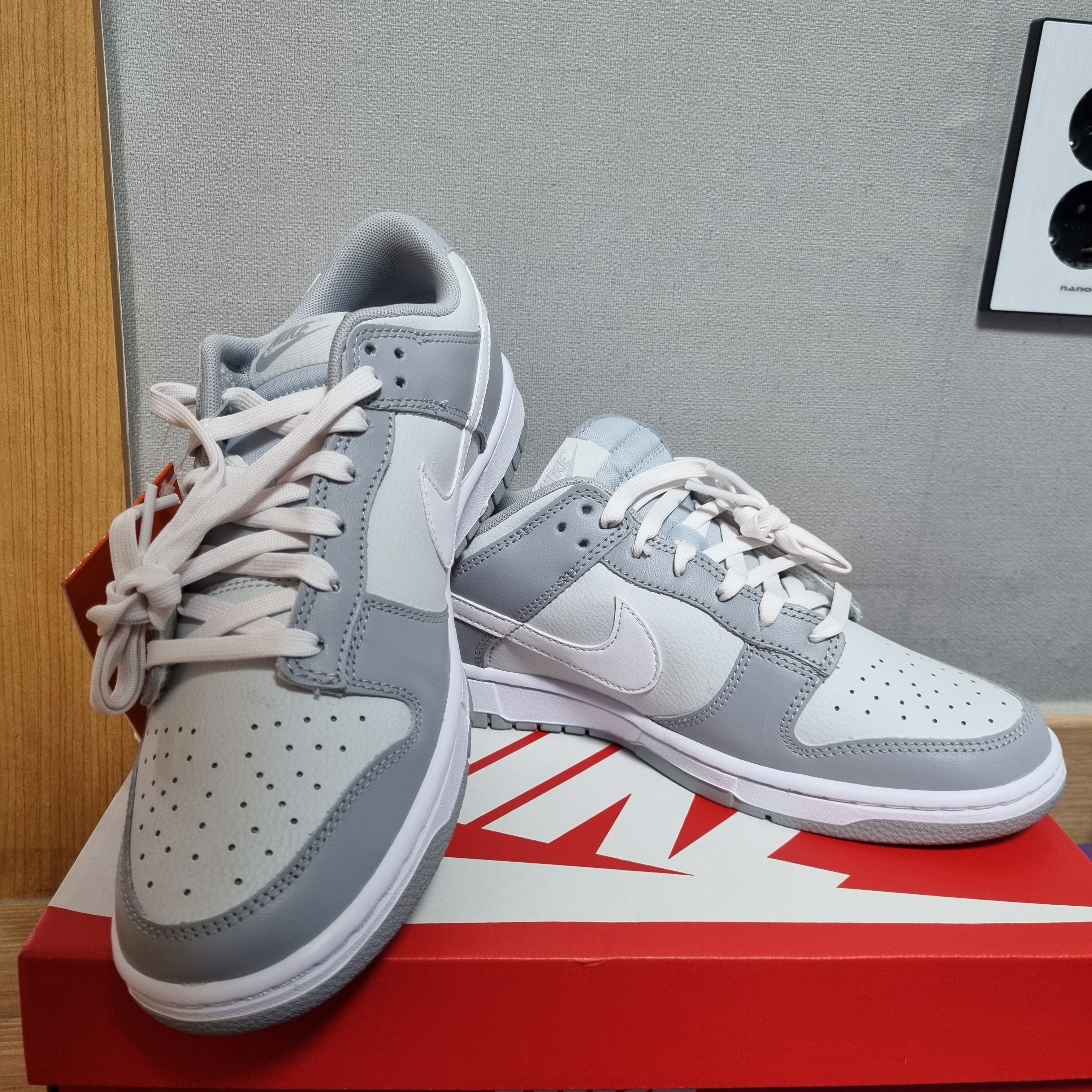 Nike Dunk Low Retro Wolf Grey 착용 스타일