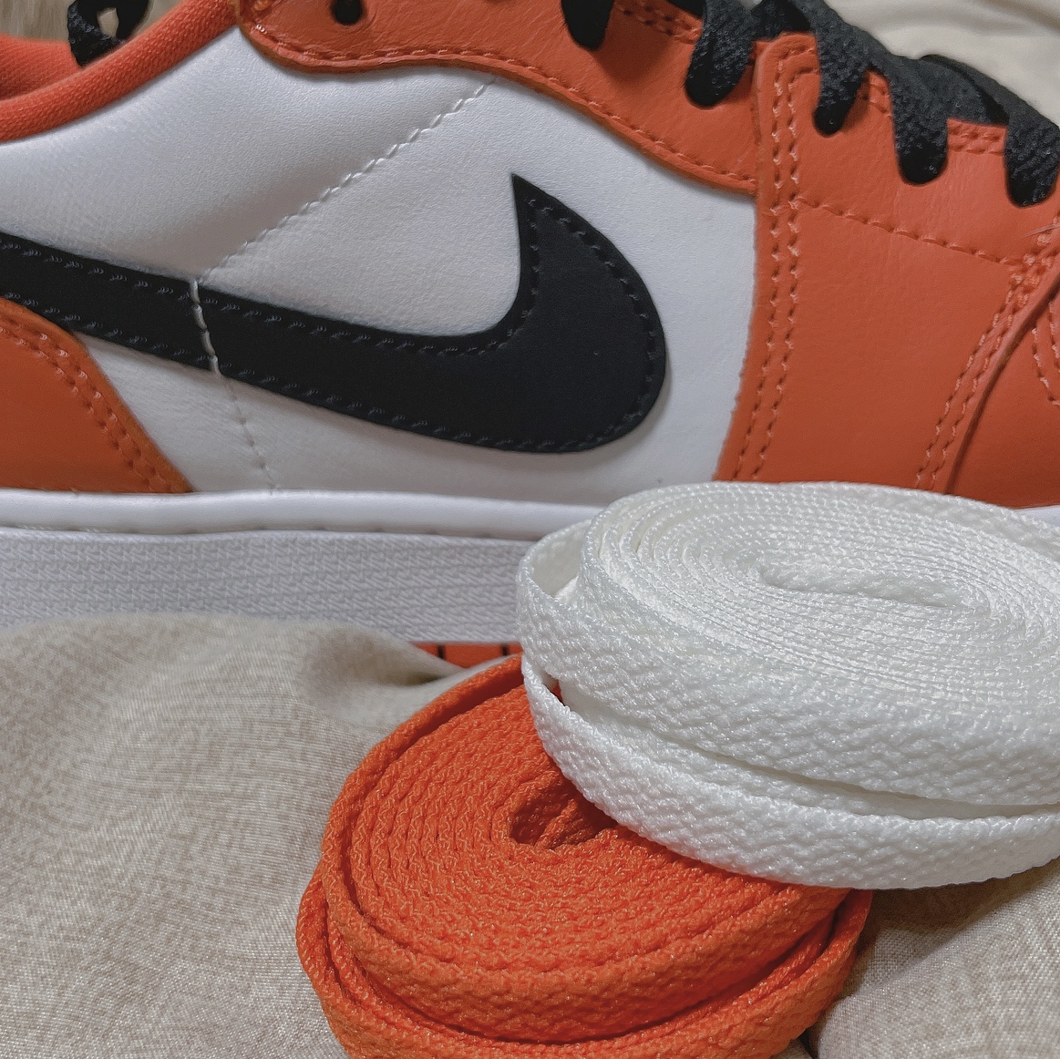 Jordan 1 Low OG Starfish, (W) Jordan 1 Low OG Starfish 착용 스타일