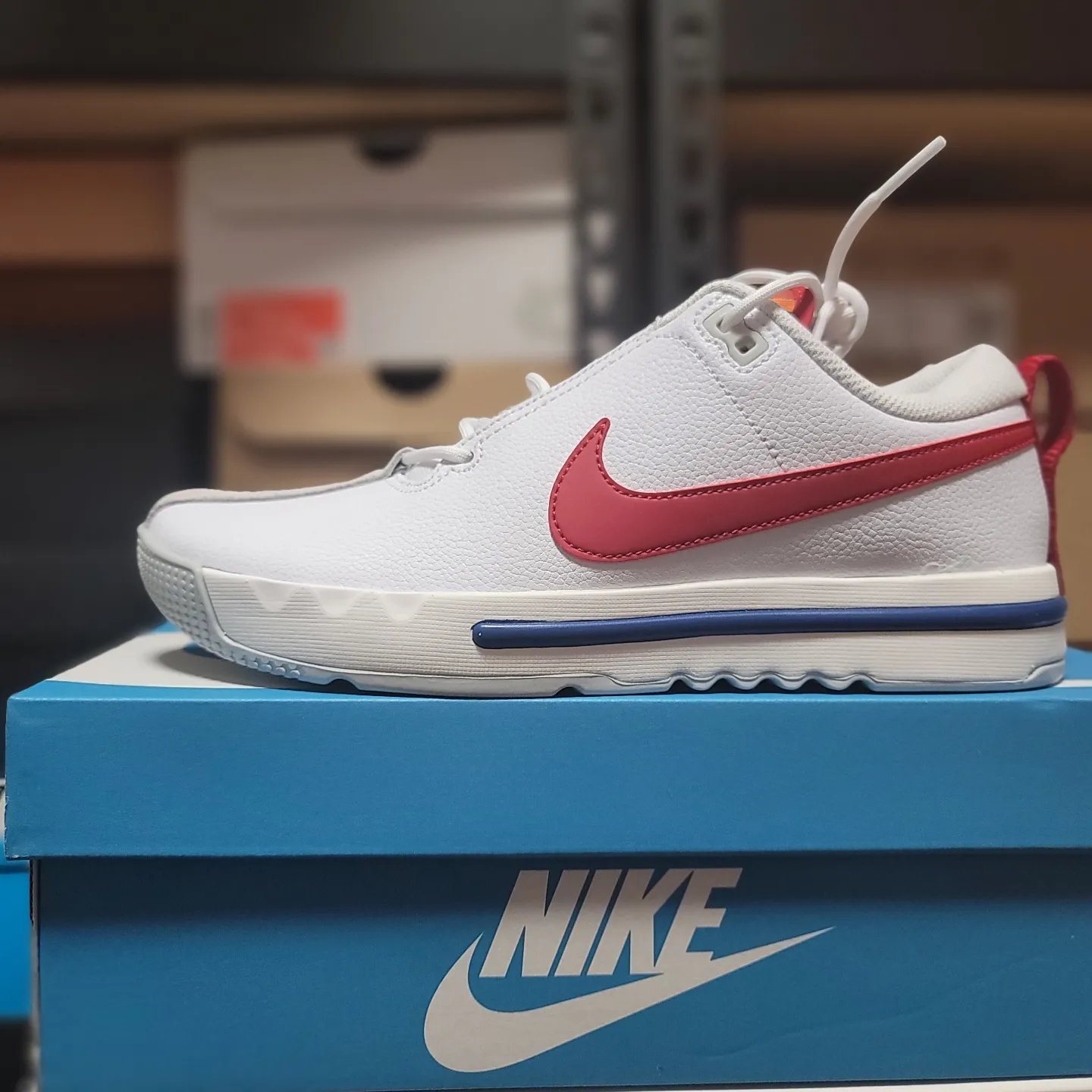 Nike Air Sesh White Varsity Red 착용 스타일 - 1