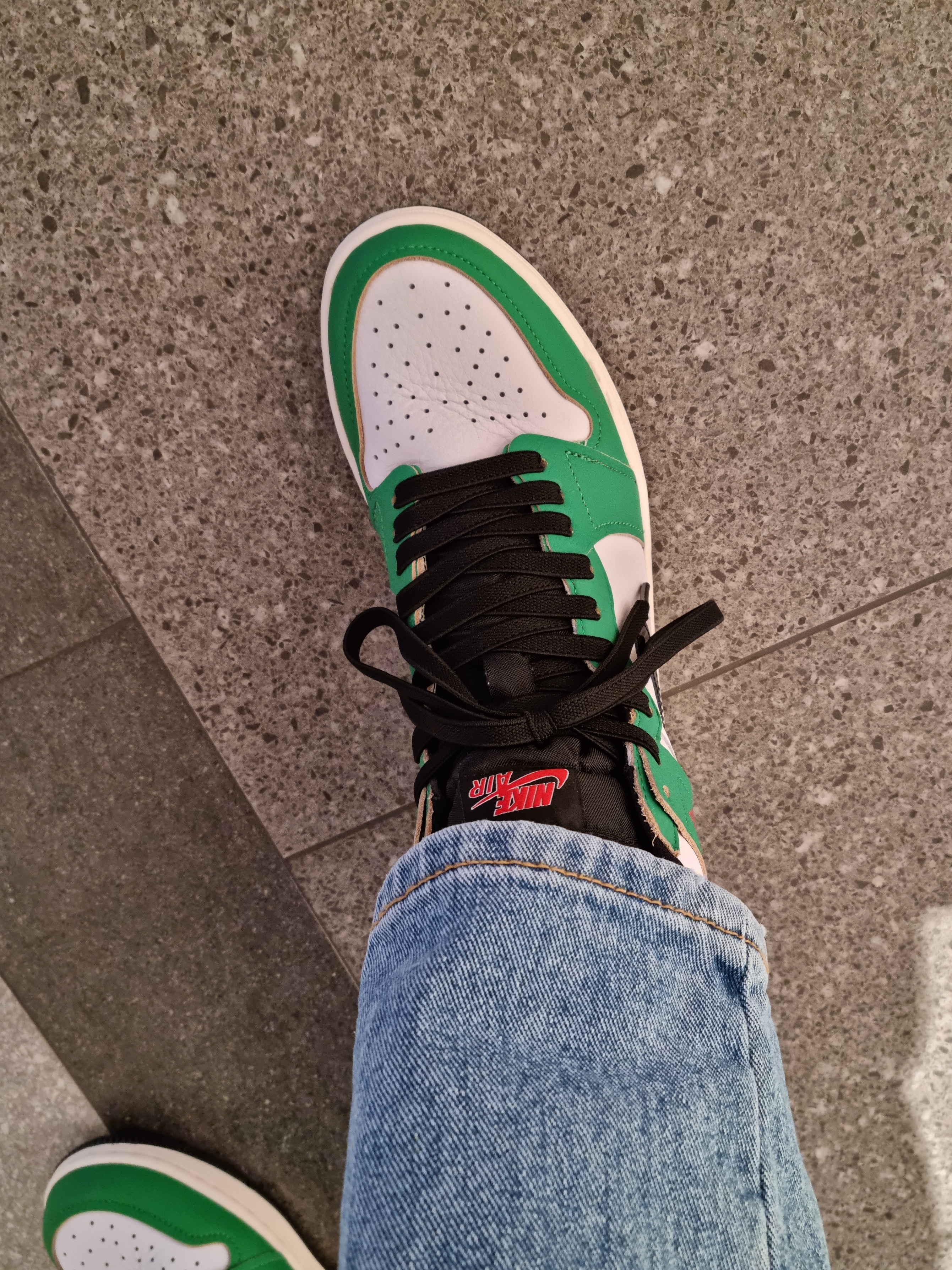 (W) Jordan 1 Retro High OG Lucky Green 착용 스타일