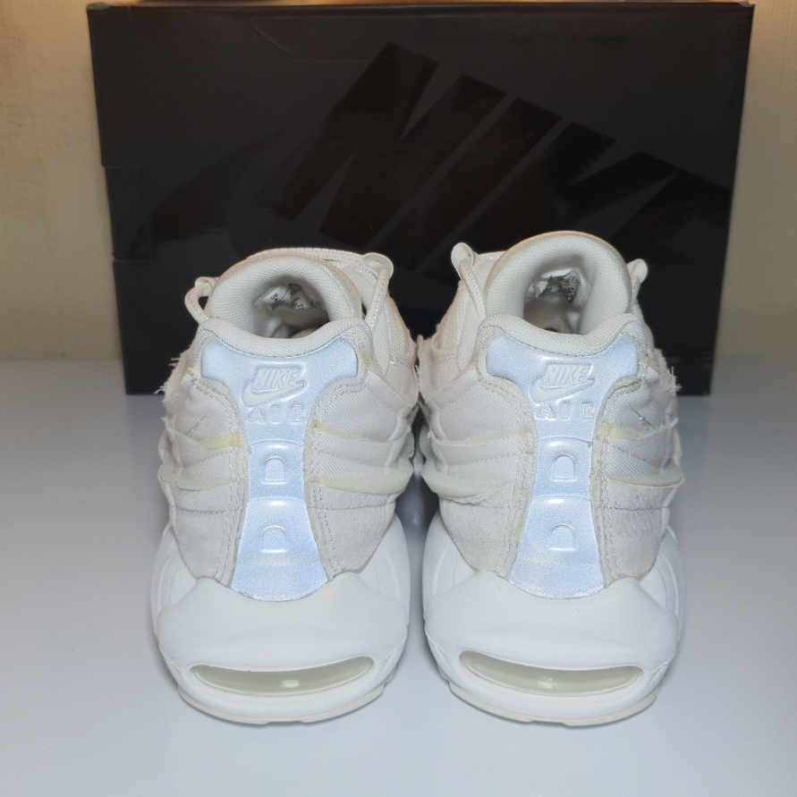 Nike x Comme des Garcons Homme Plus Air Max 95 White 착용 스타일 - 2