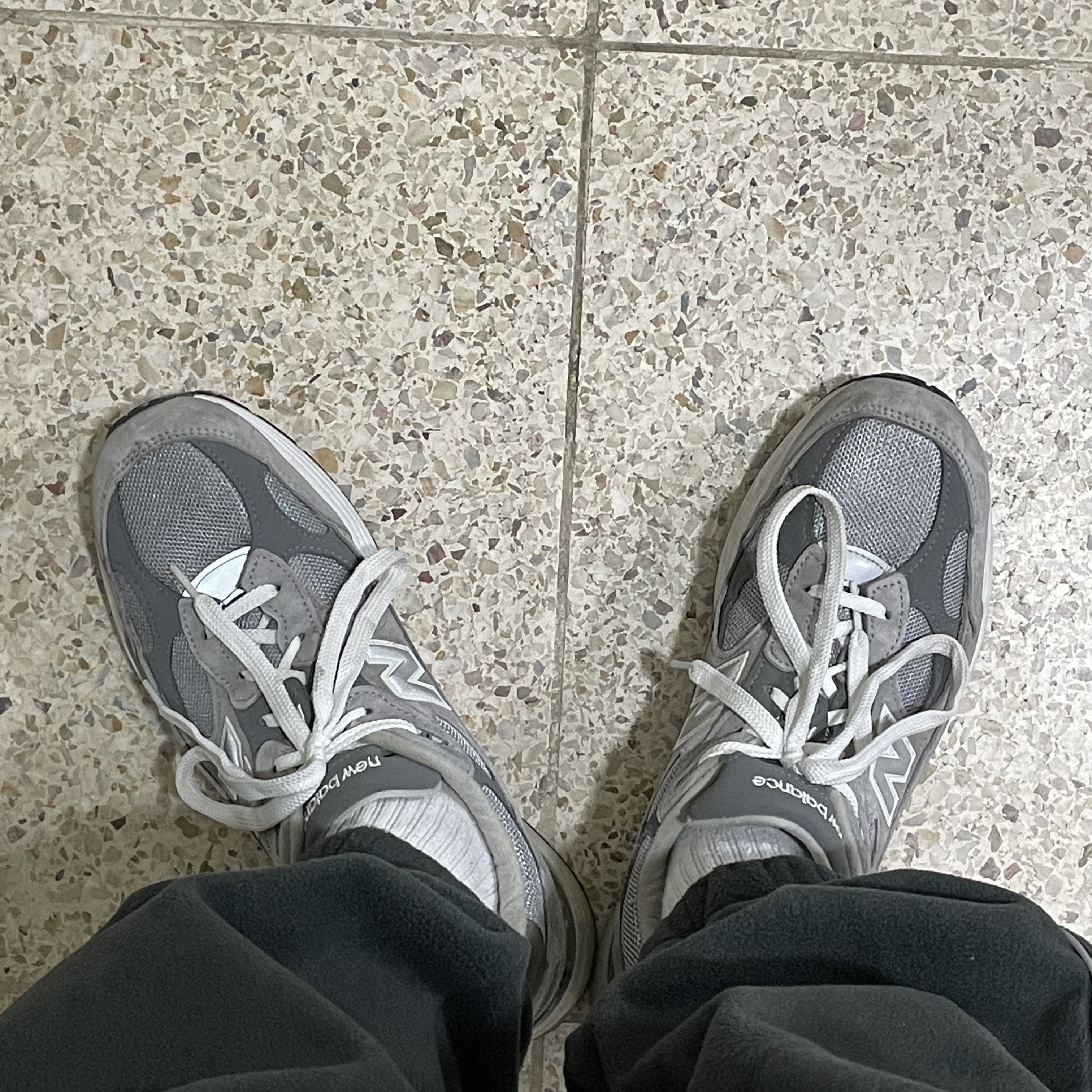 New Balance 992 Made in USA Grey - D Standard 착용 스타일